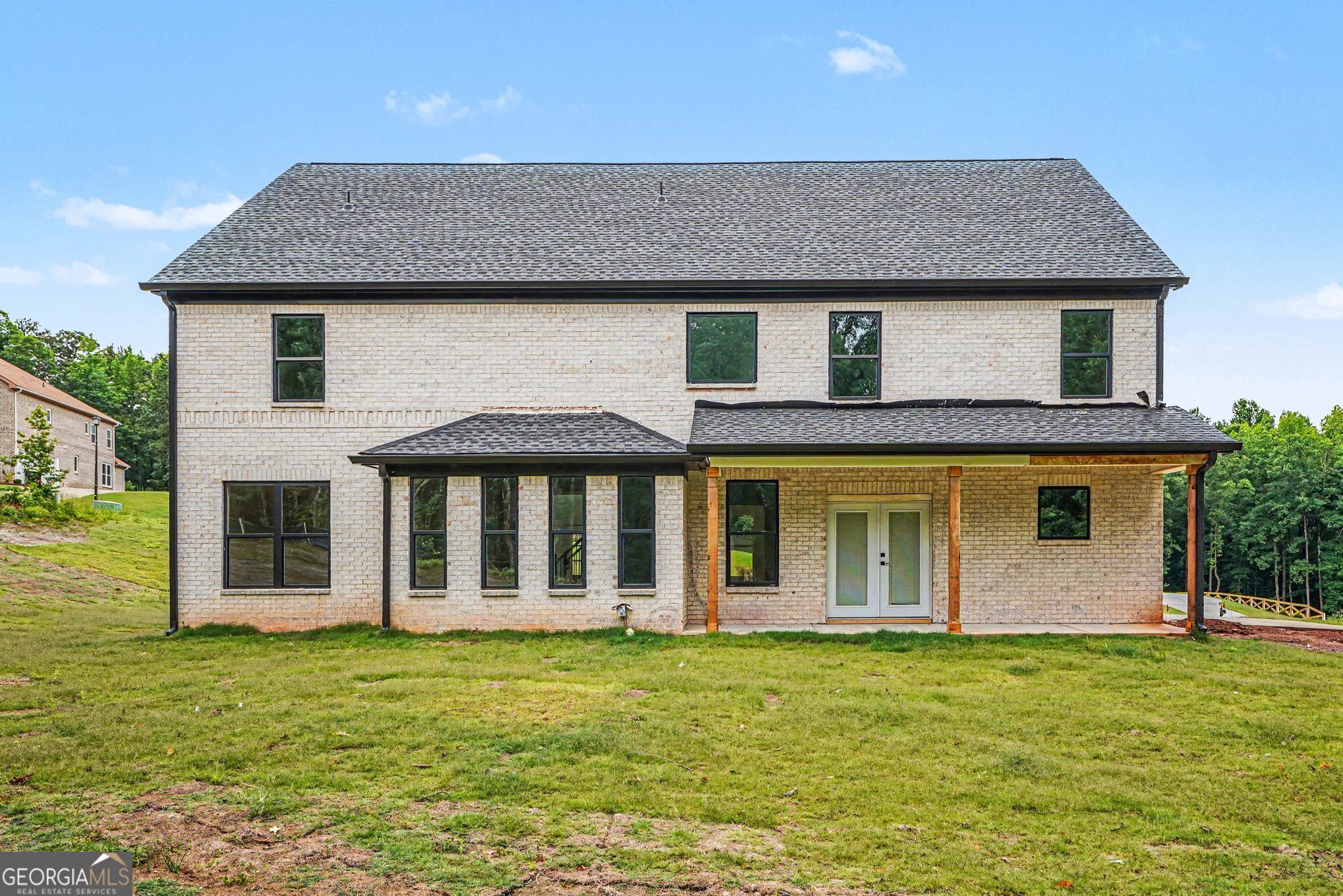 1013 Queens Bridge Way