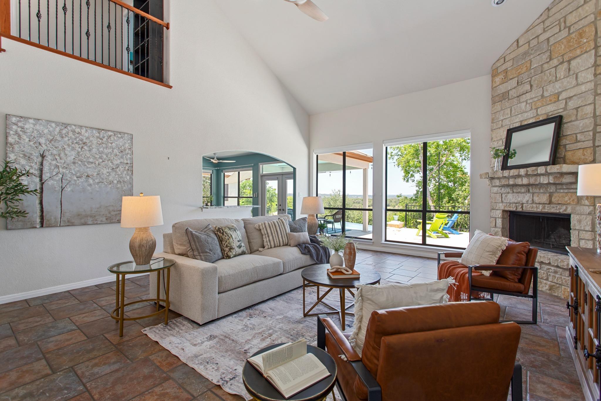 1121 Kings Cove DR