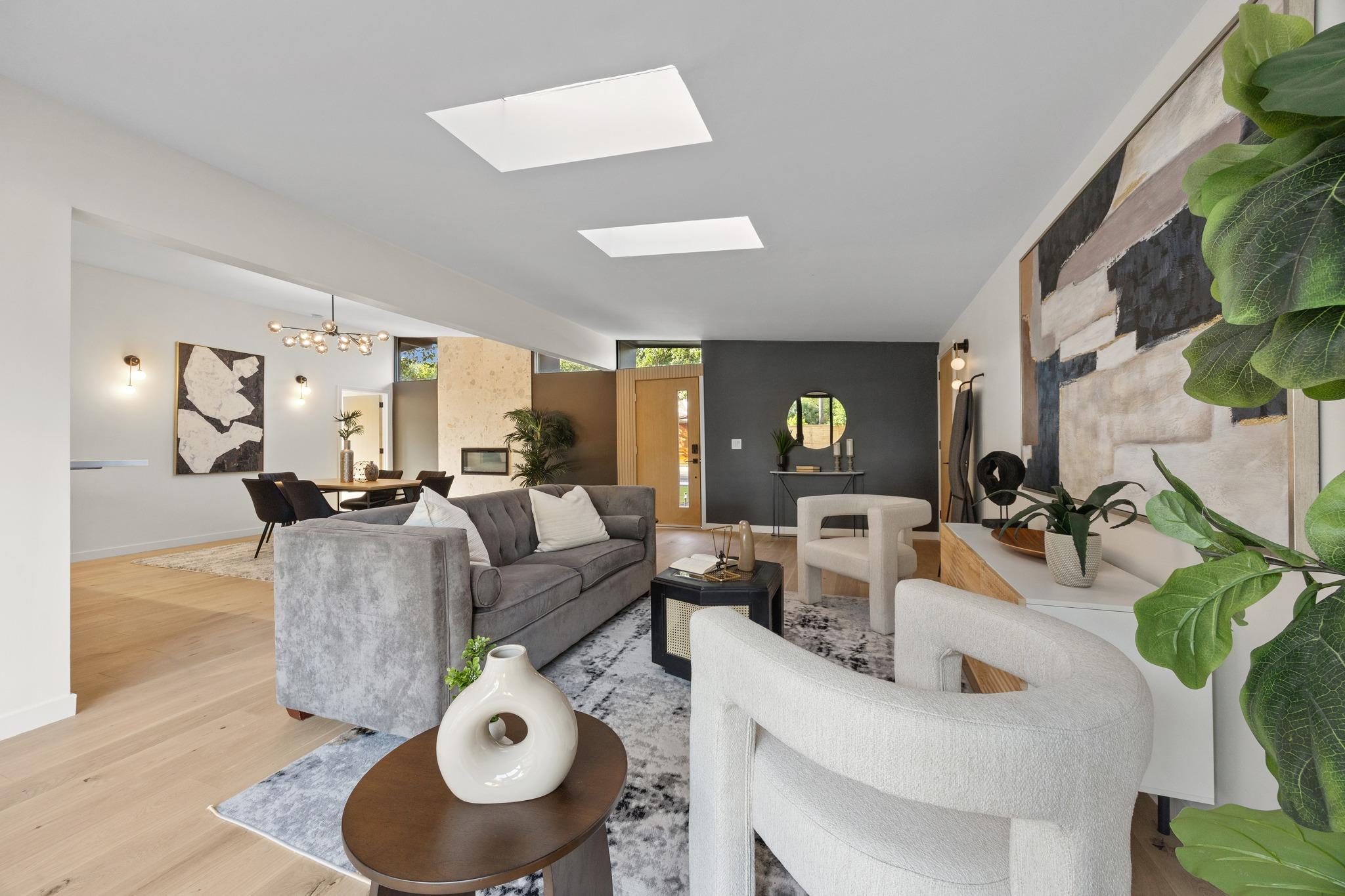 3007 Village DR