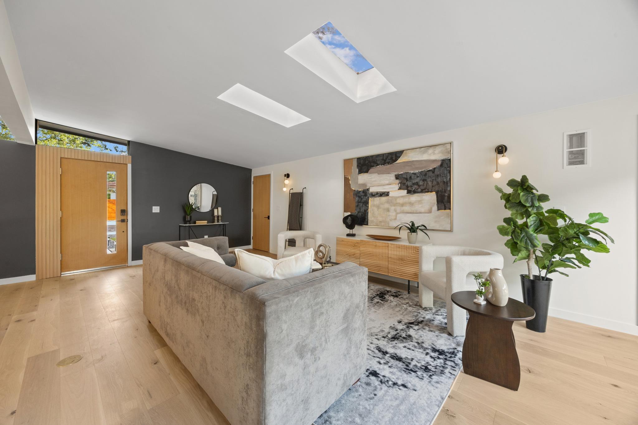 3007 Village DR