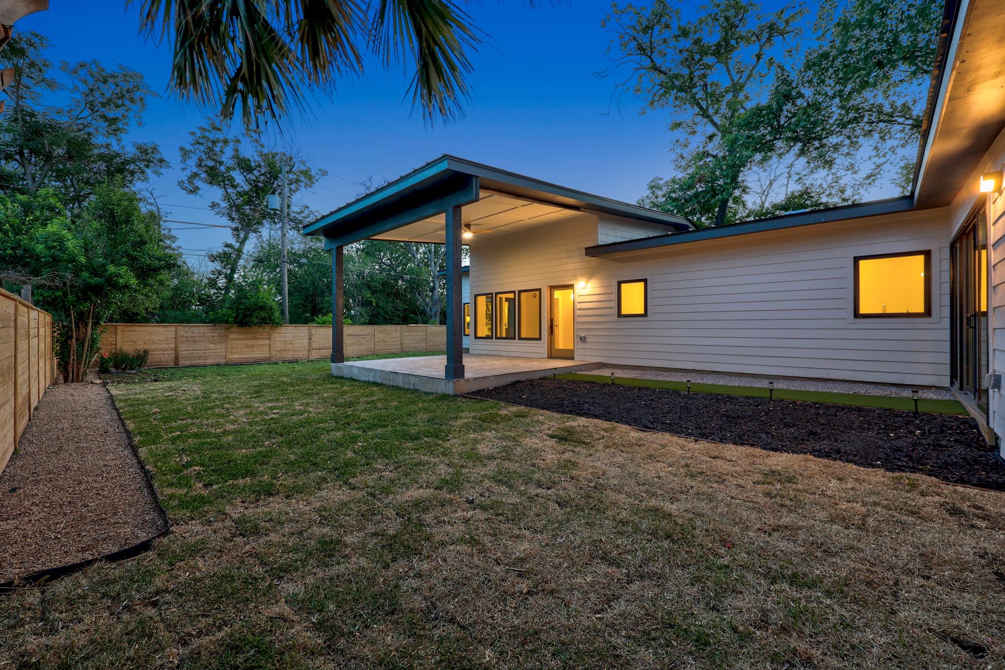 3007 Village DR