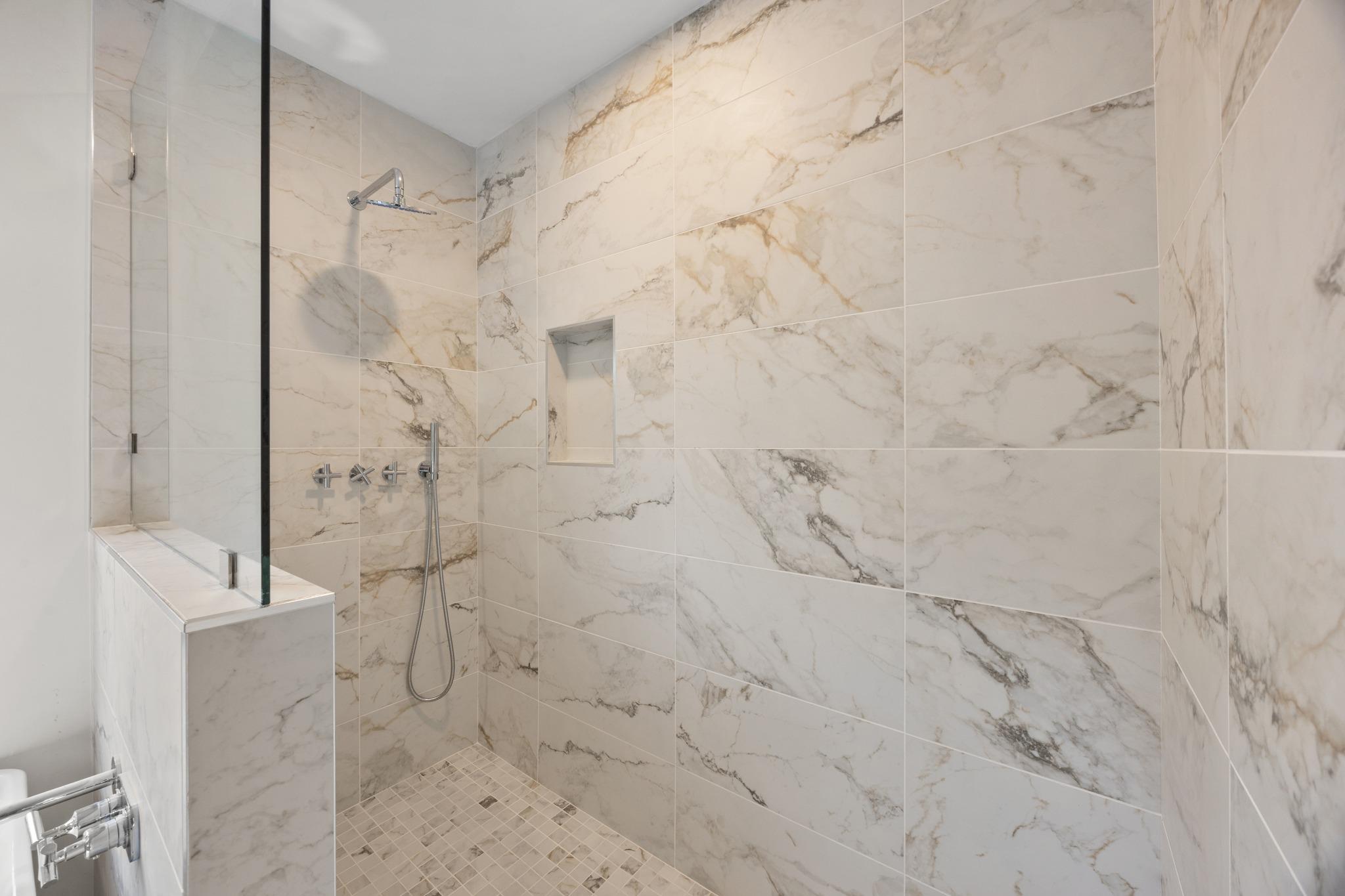 3007 Village DR