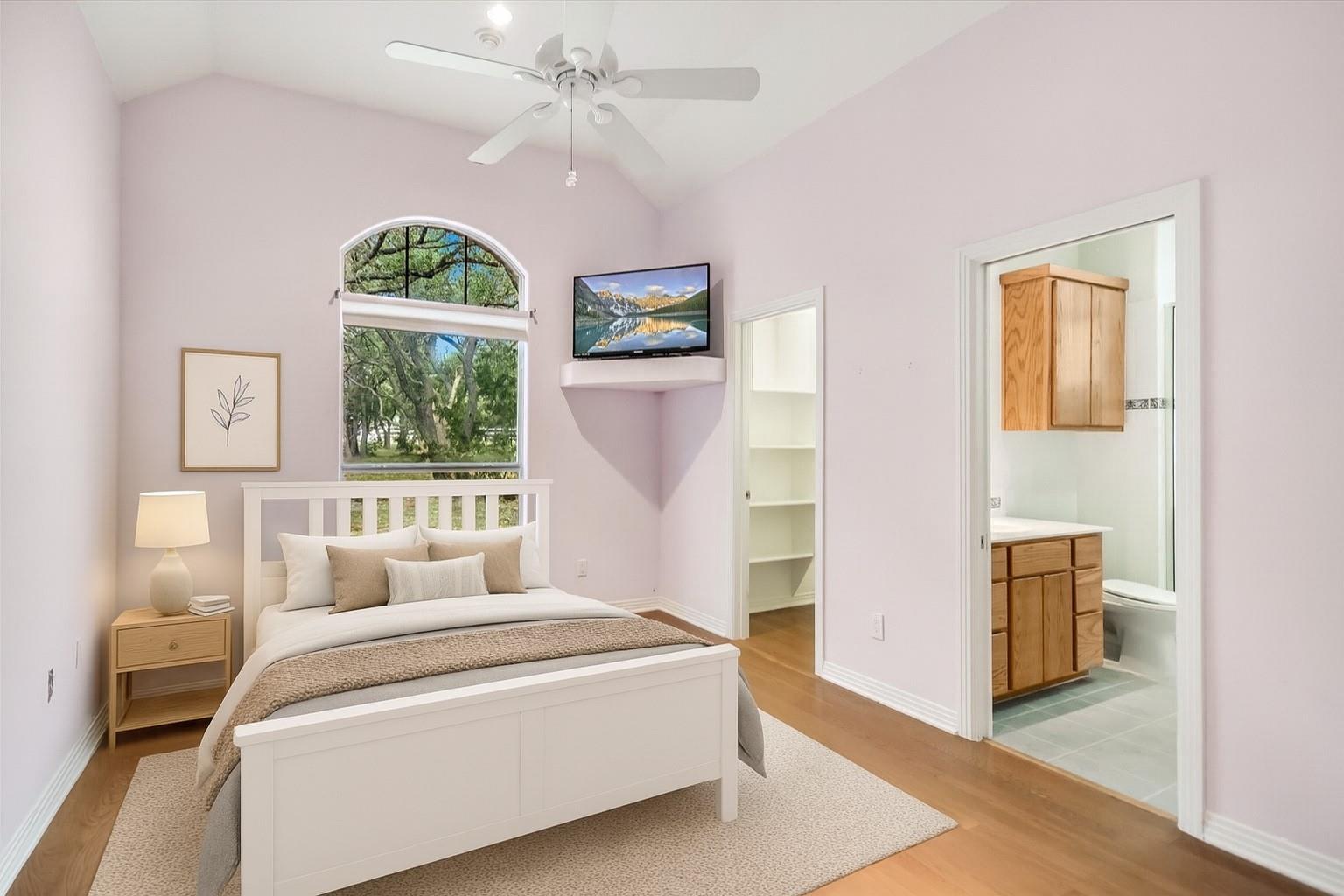 112 TWIN SADDLES LN