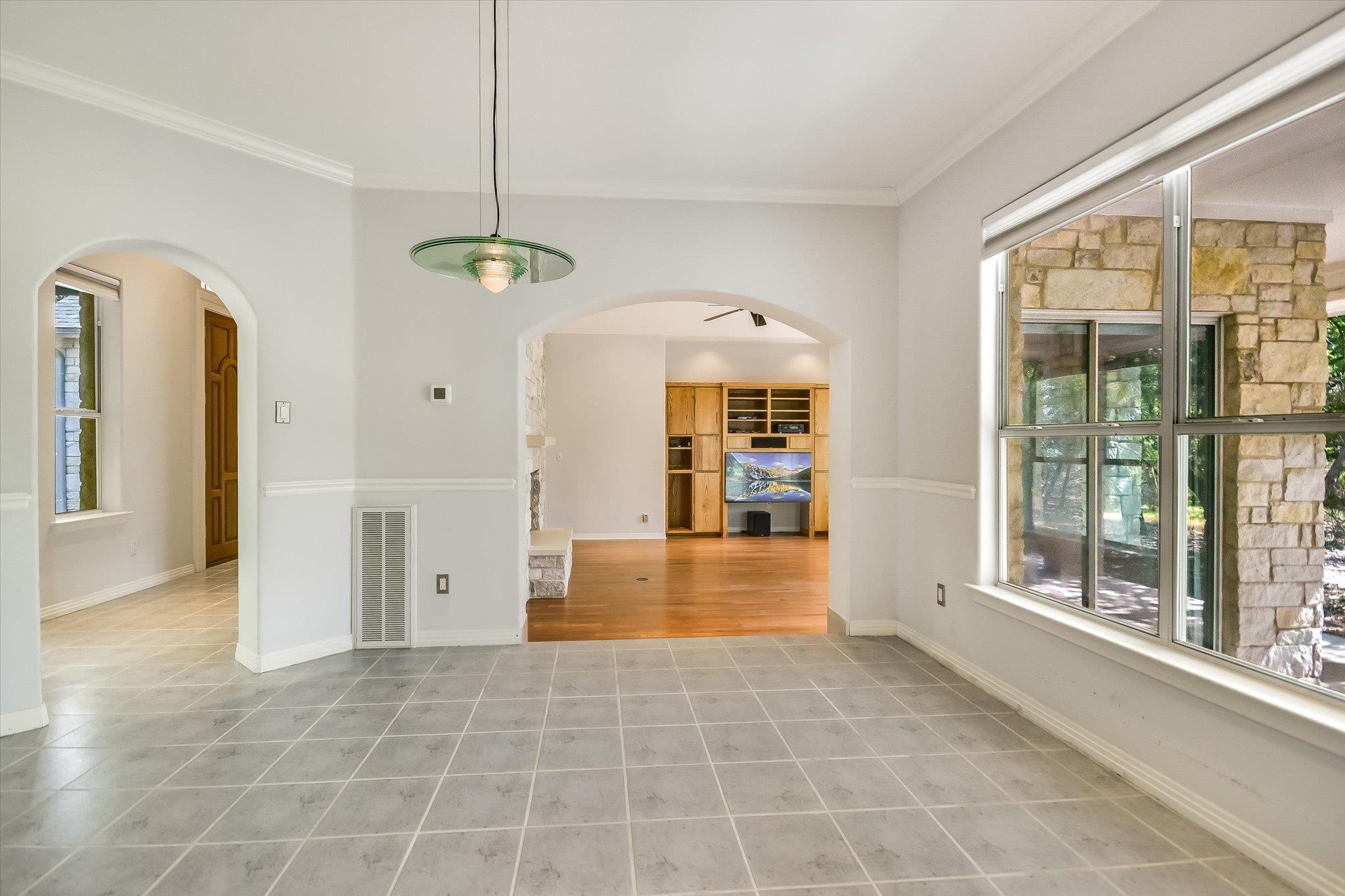 112 TWIN SADDLES LN