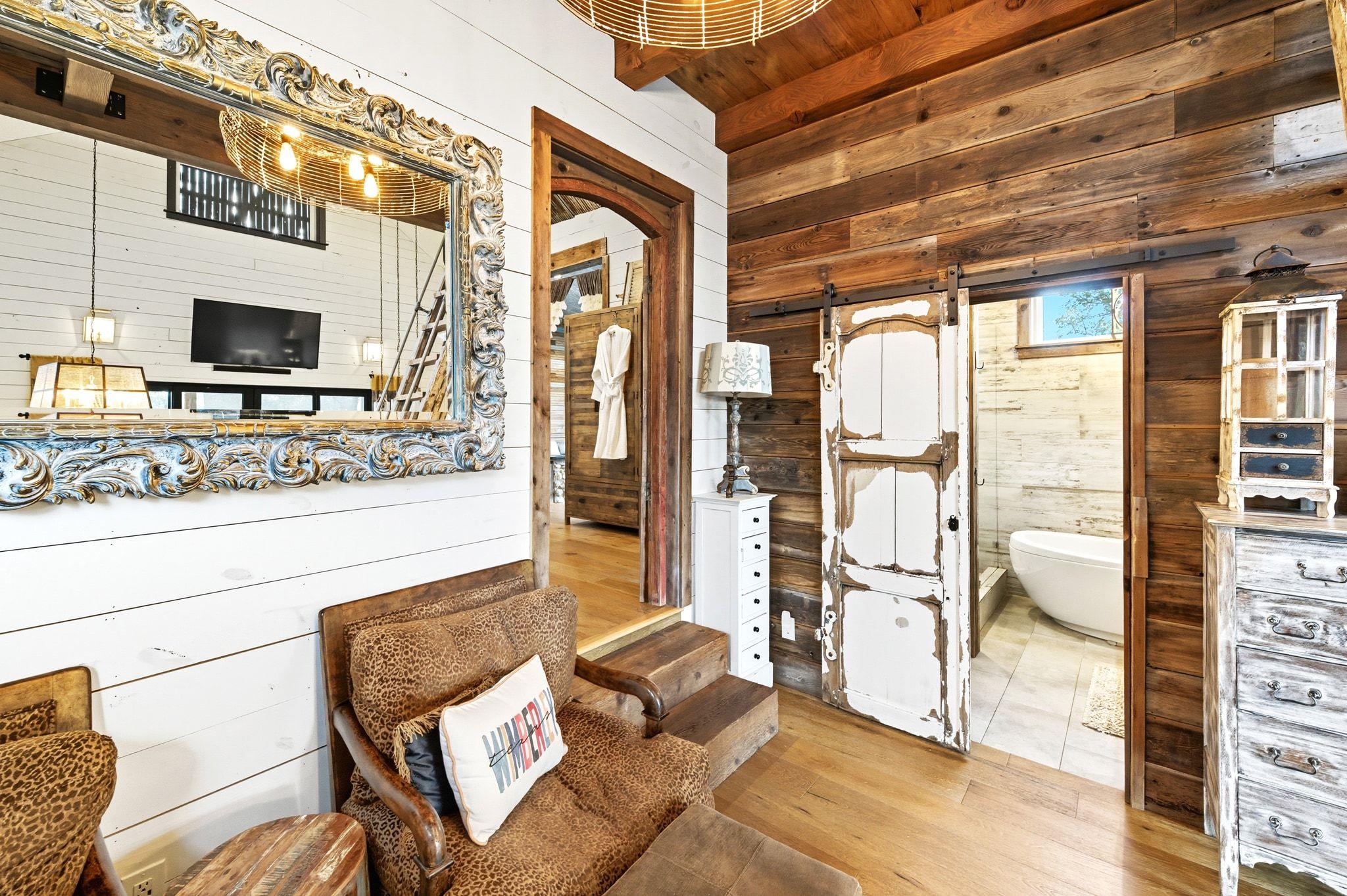 1910 Sandy Point RD, Wimberley