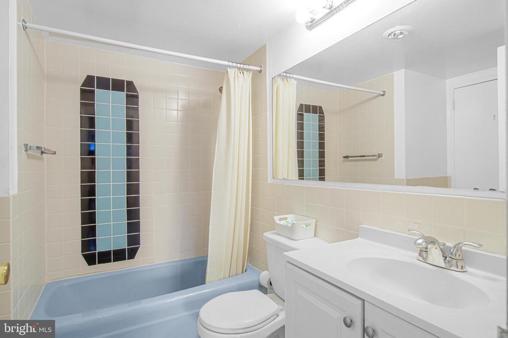 700 7TH STREET SW Unit: 119