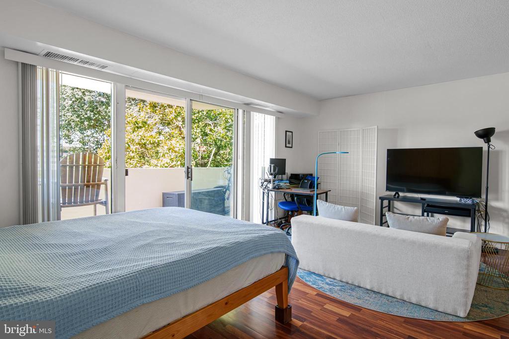 700 7TH STREET SW Unit: 119