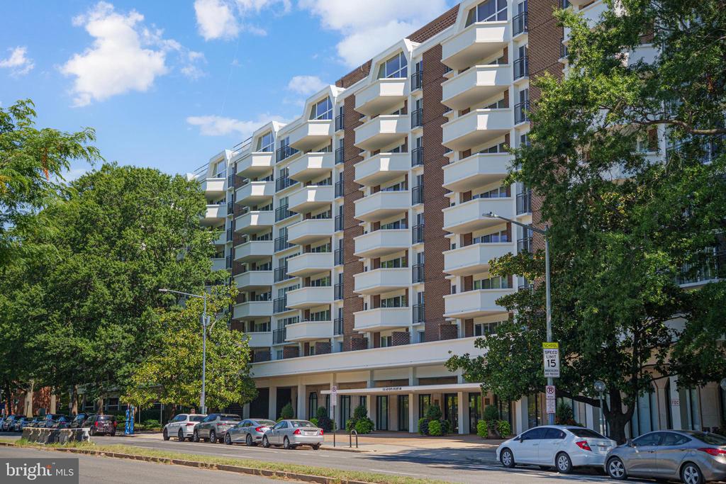 700 7TH STREET SW Unit: 119