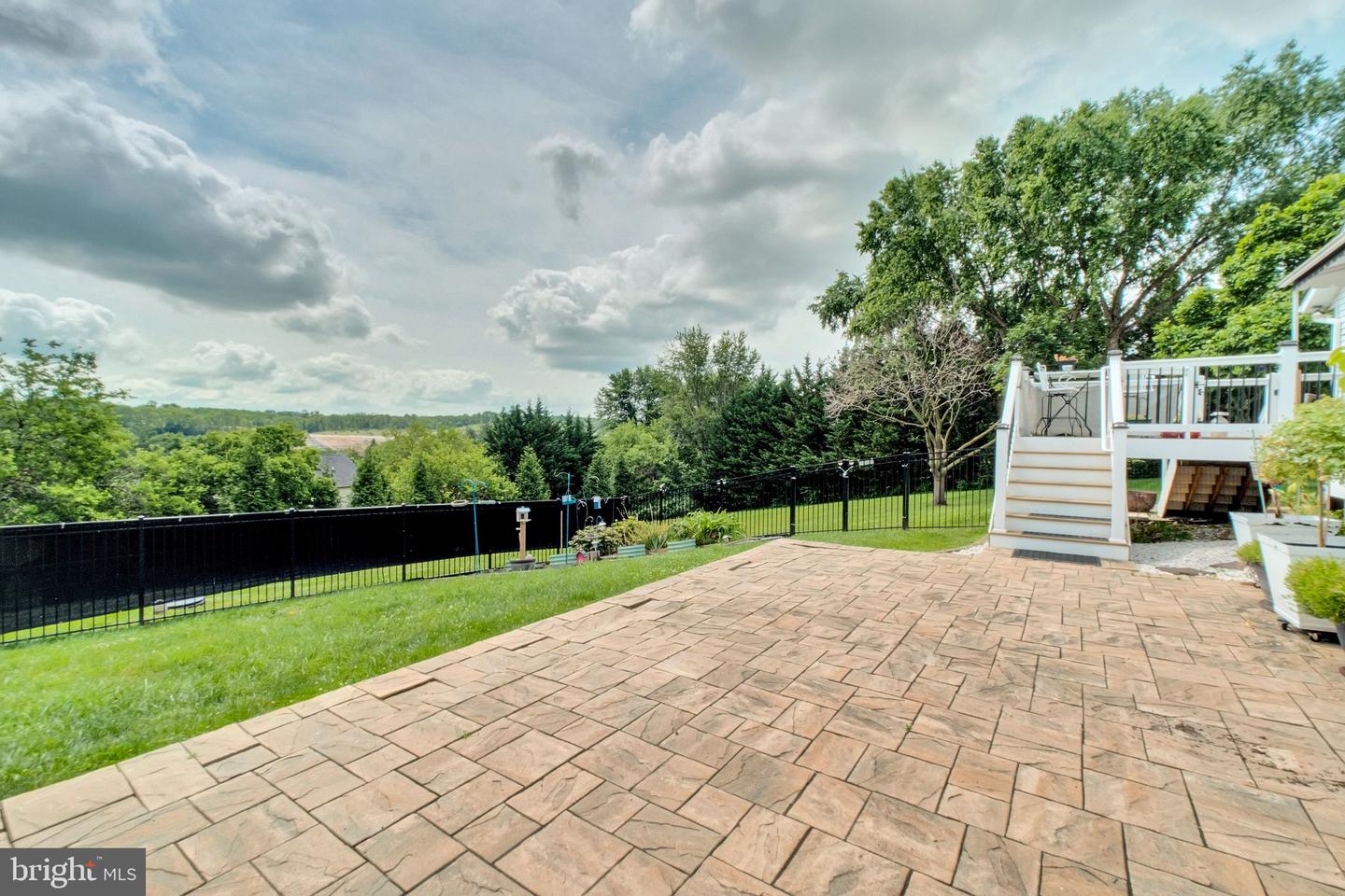 1423 Hallowell Ln
