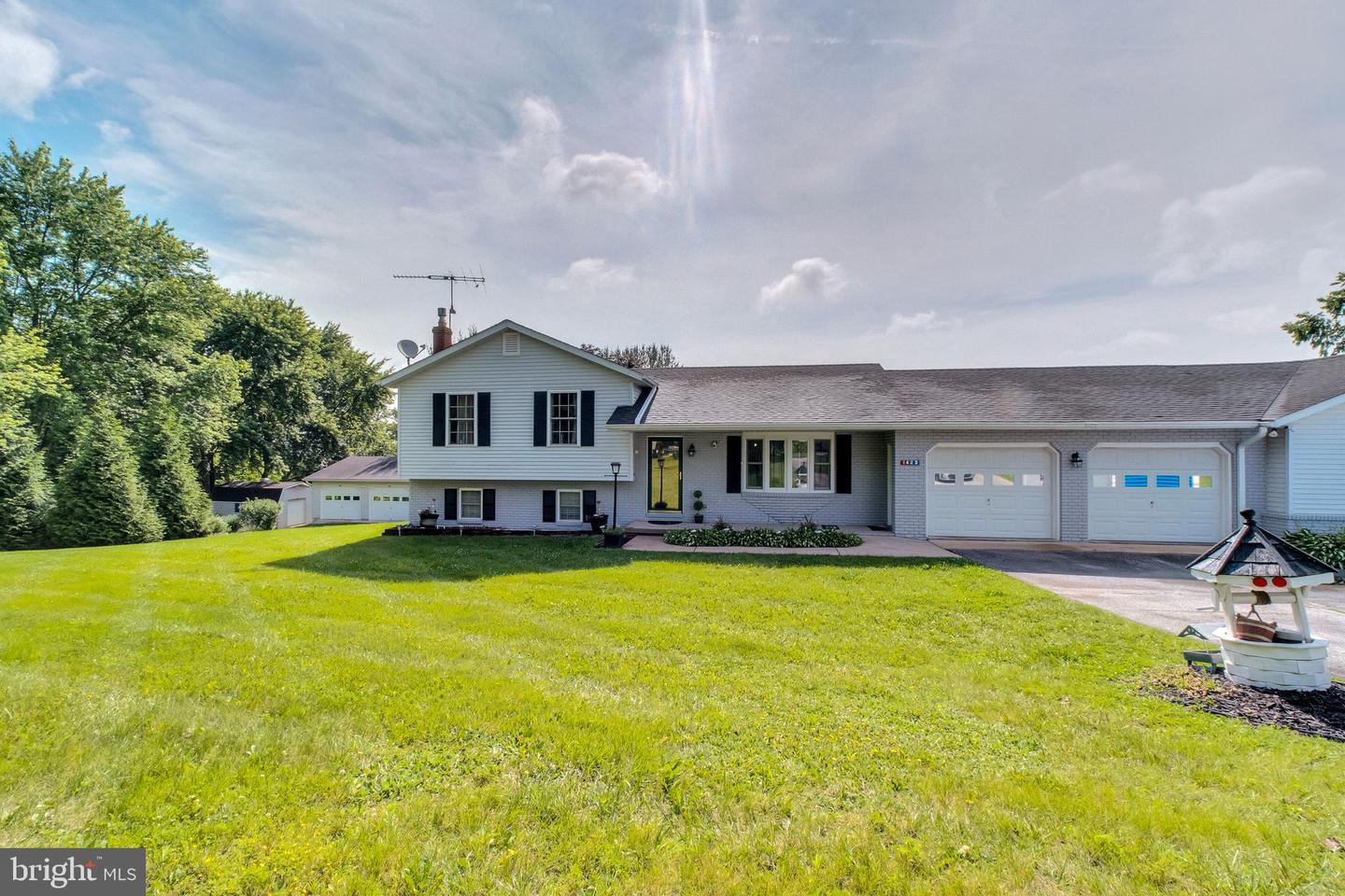 1423 Hallowell Ln