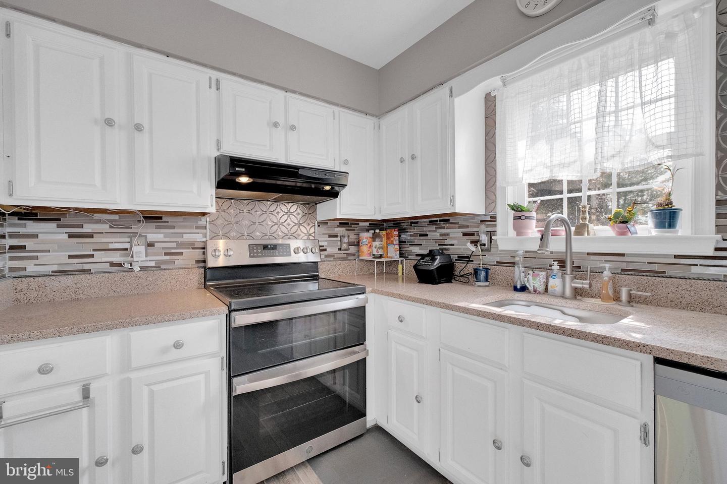 1423 Hallowell Ln