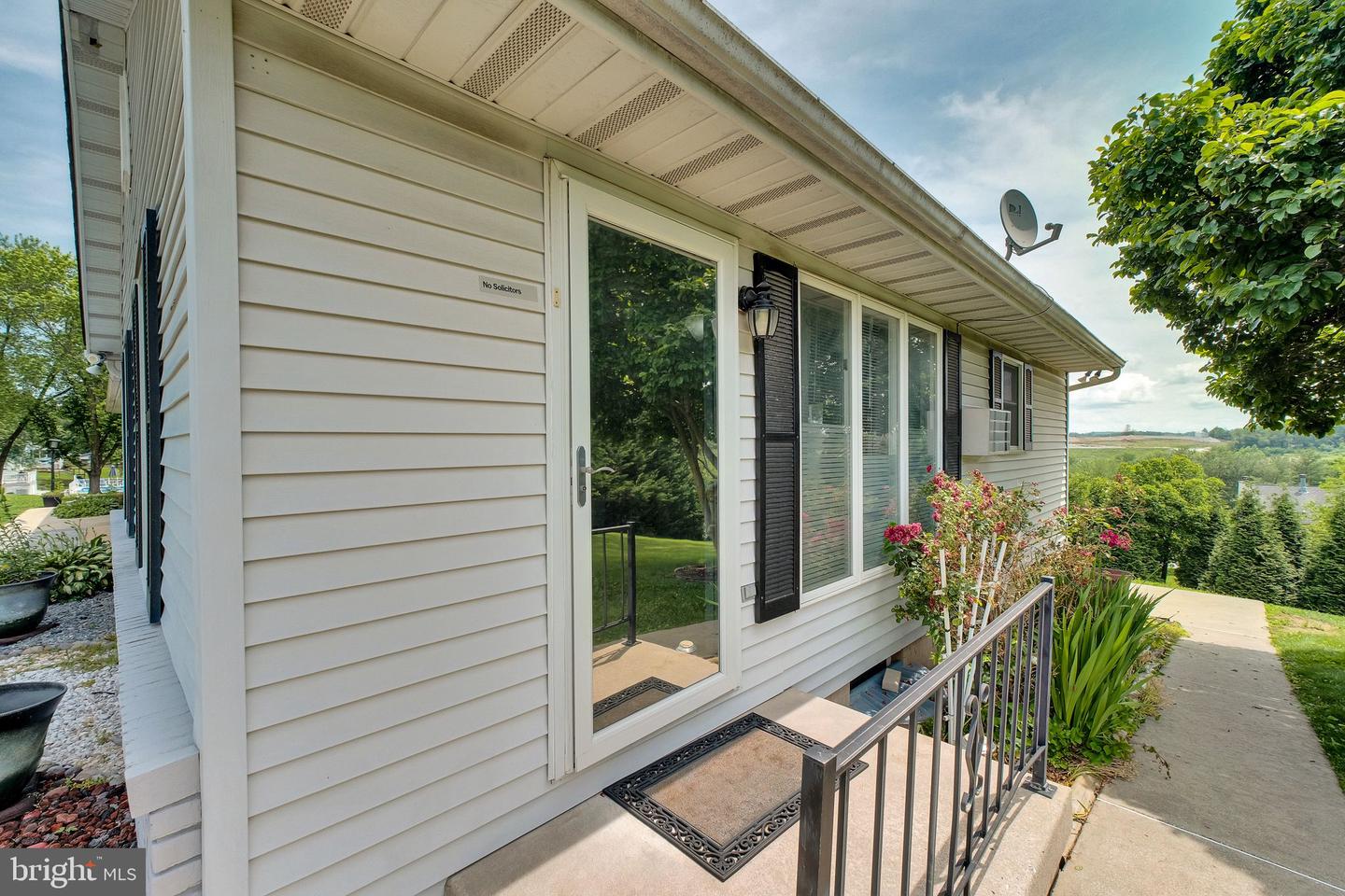 1423 Hallowell Ln