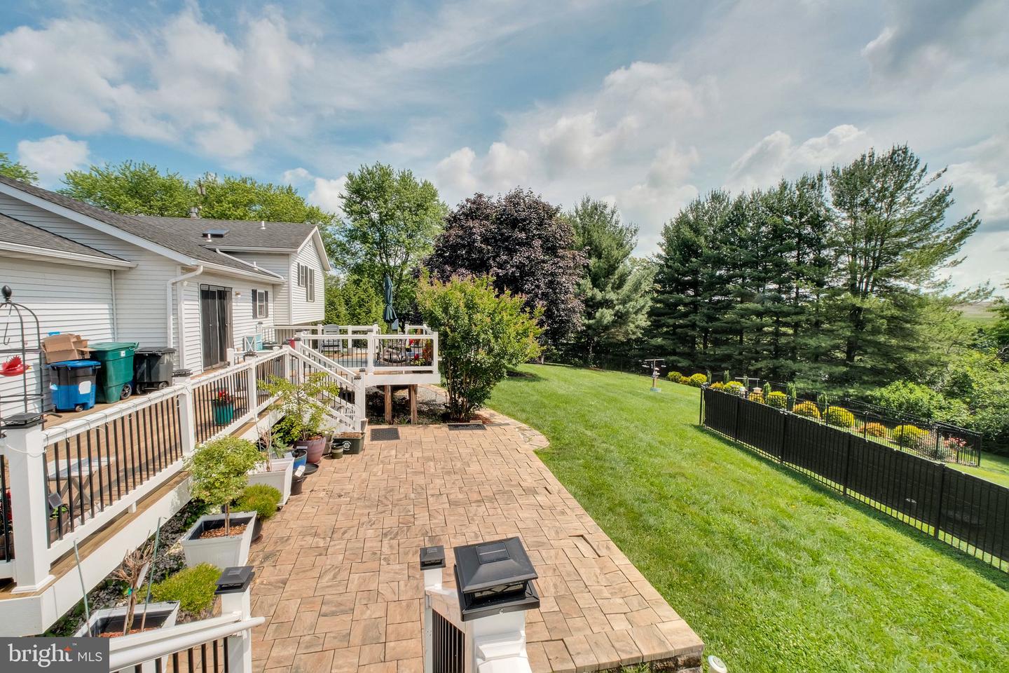 1423 Hallowell Ln