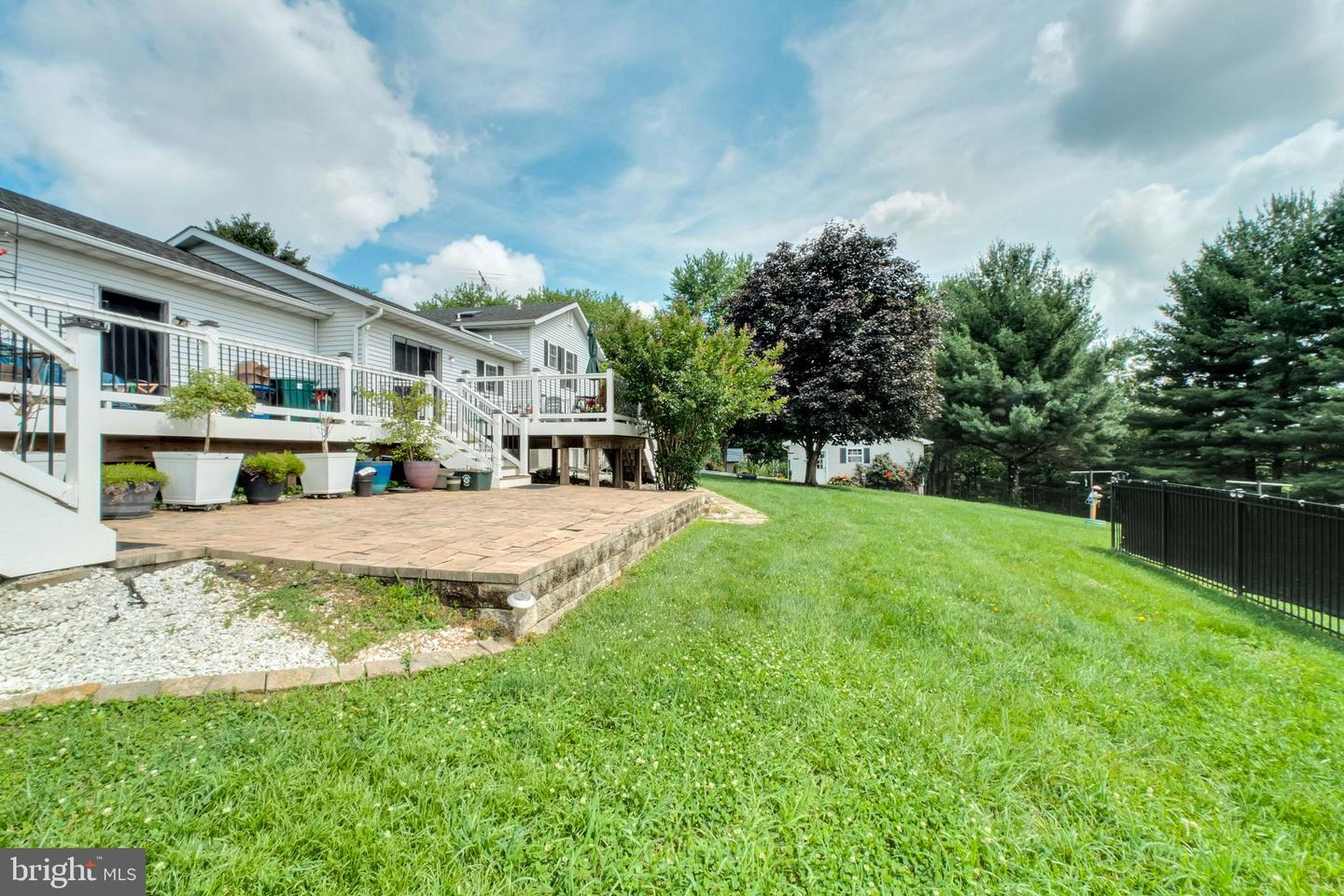 1423 Hallowell Ln