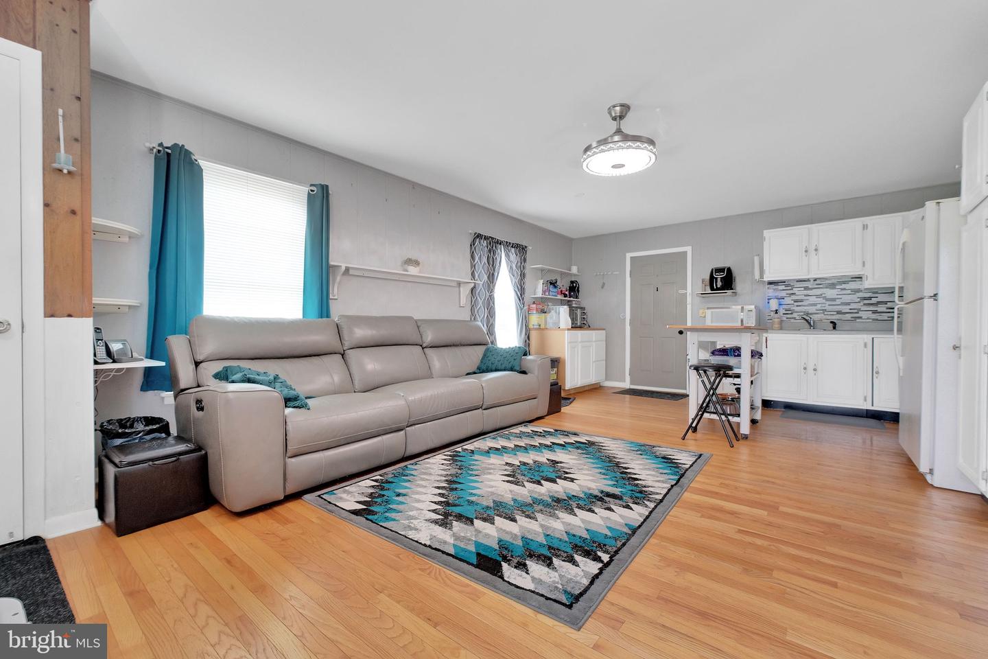 1423 Hallowell Ln