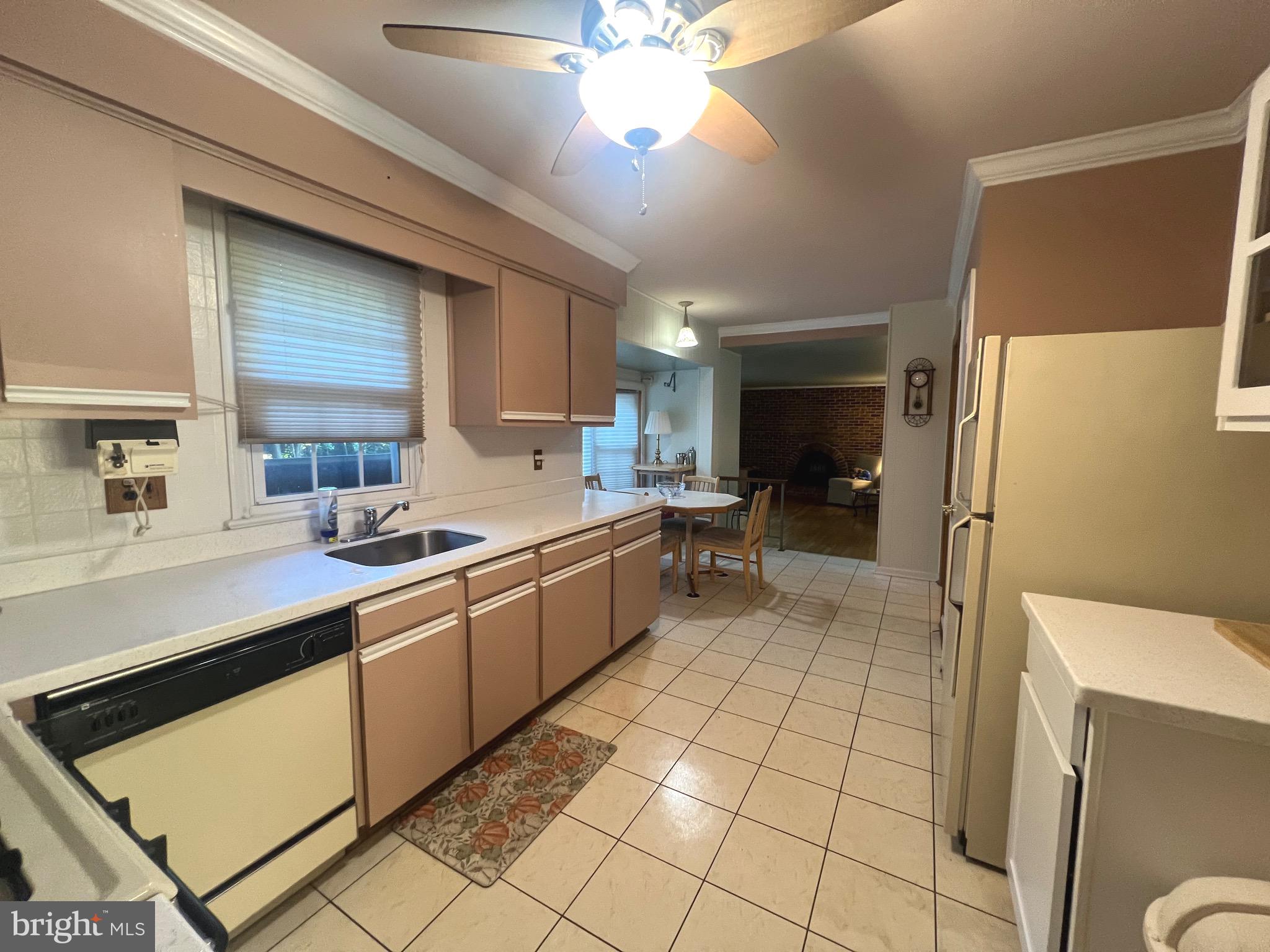 9242 Seawind Ct