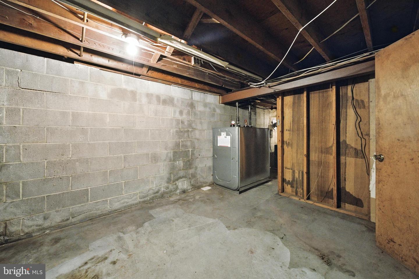 14081 Monticello Dr