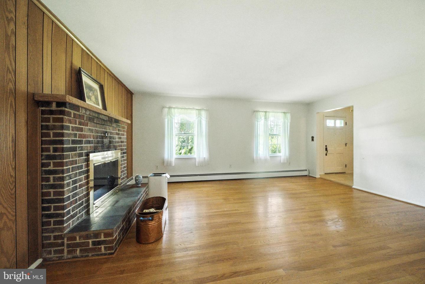 14081 Monticello Dr