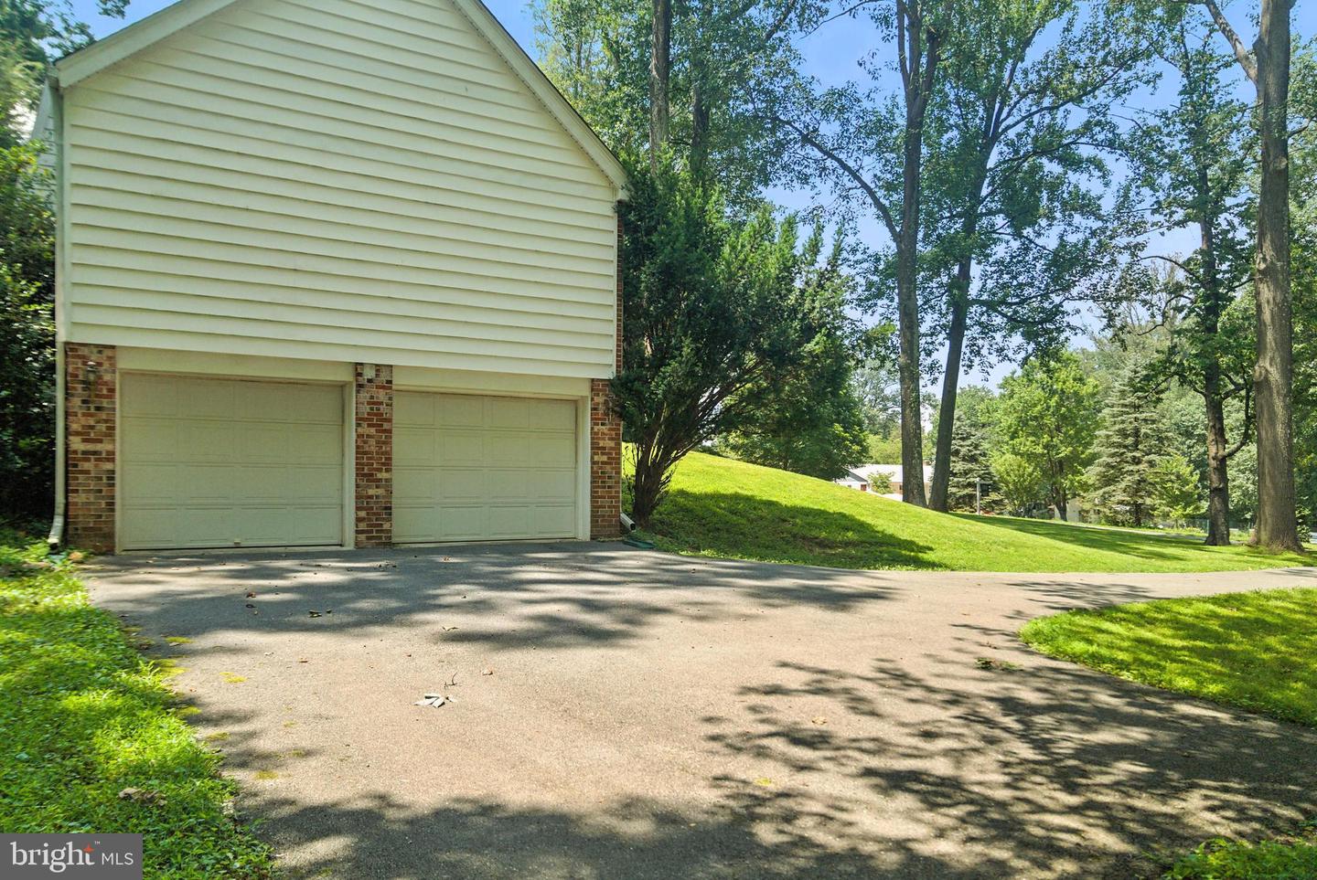 14081 Monticello Dr
