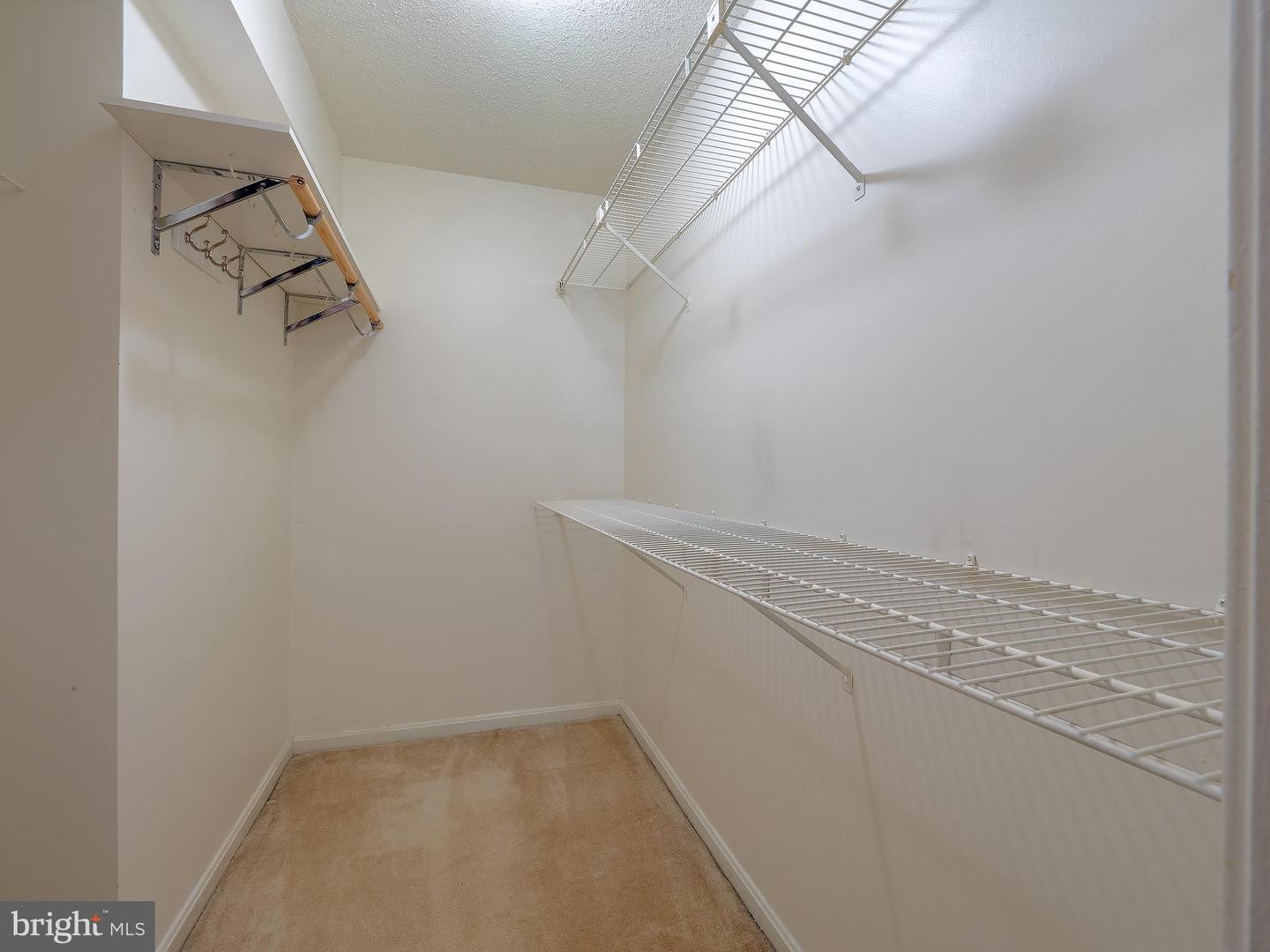 10101 GROSVENOR PLACE Unit: 210
