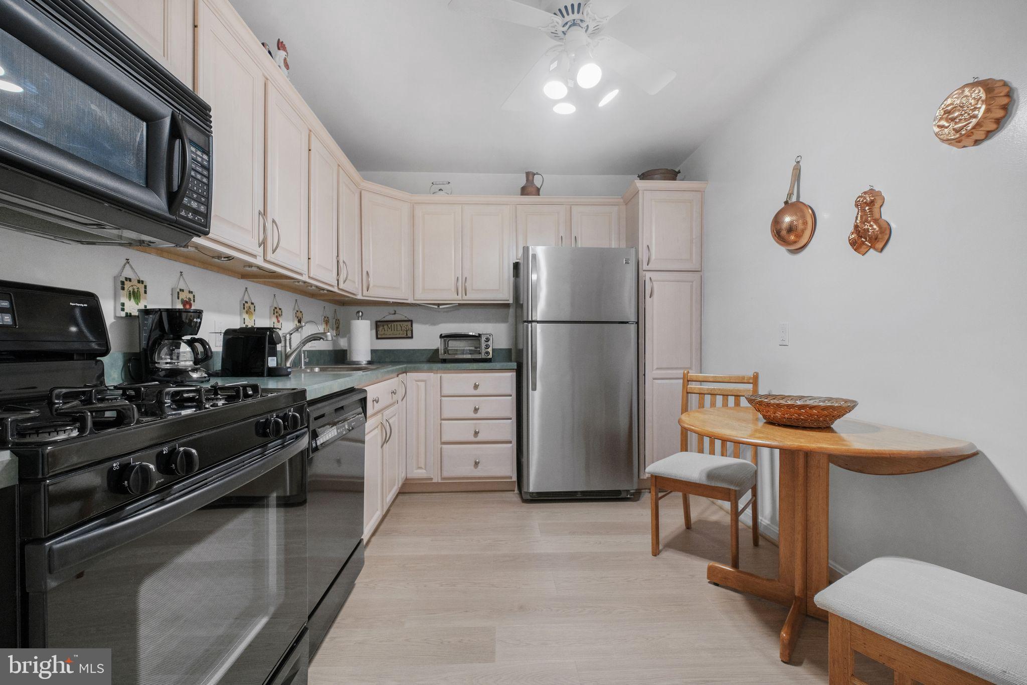 5101 River Rd #1615