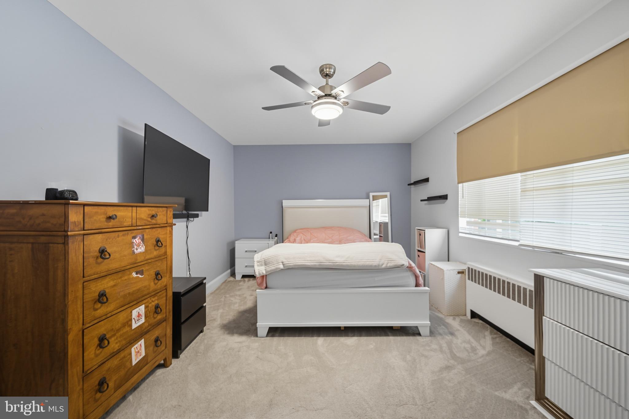 10305 MONTROSE AVENUE 10305