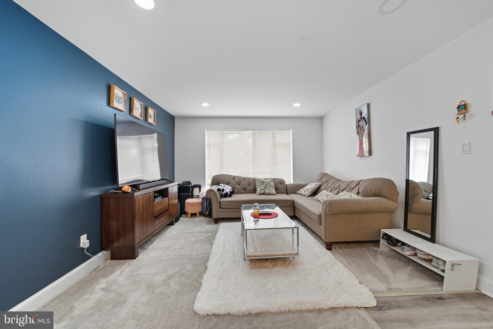 10305 MONTROSE AVENUE 10305