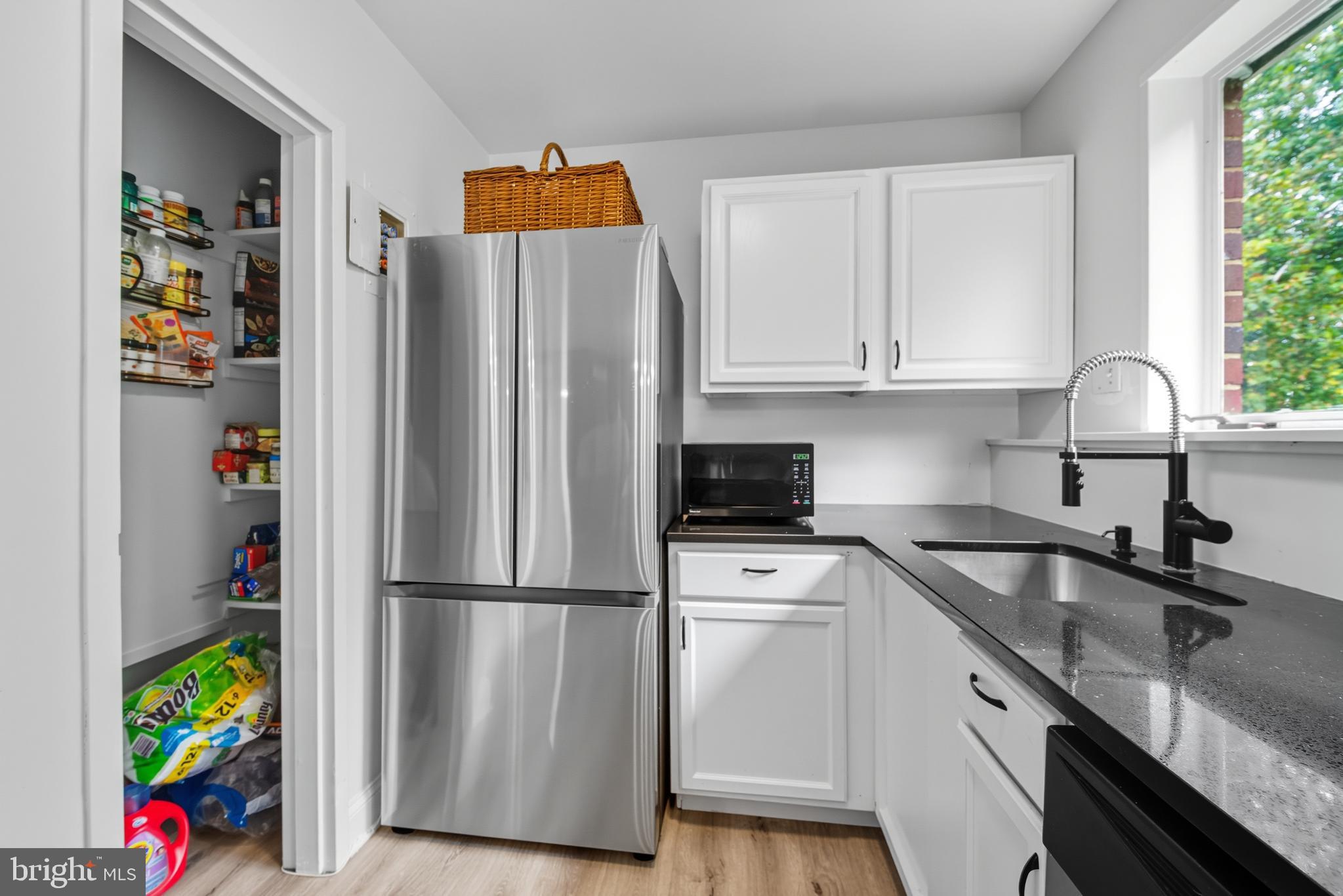 10305 MONTROSE AVENUE 10305