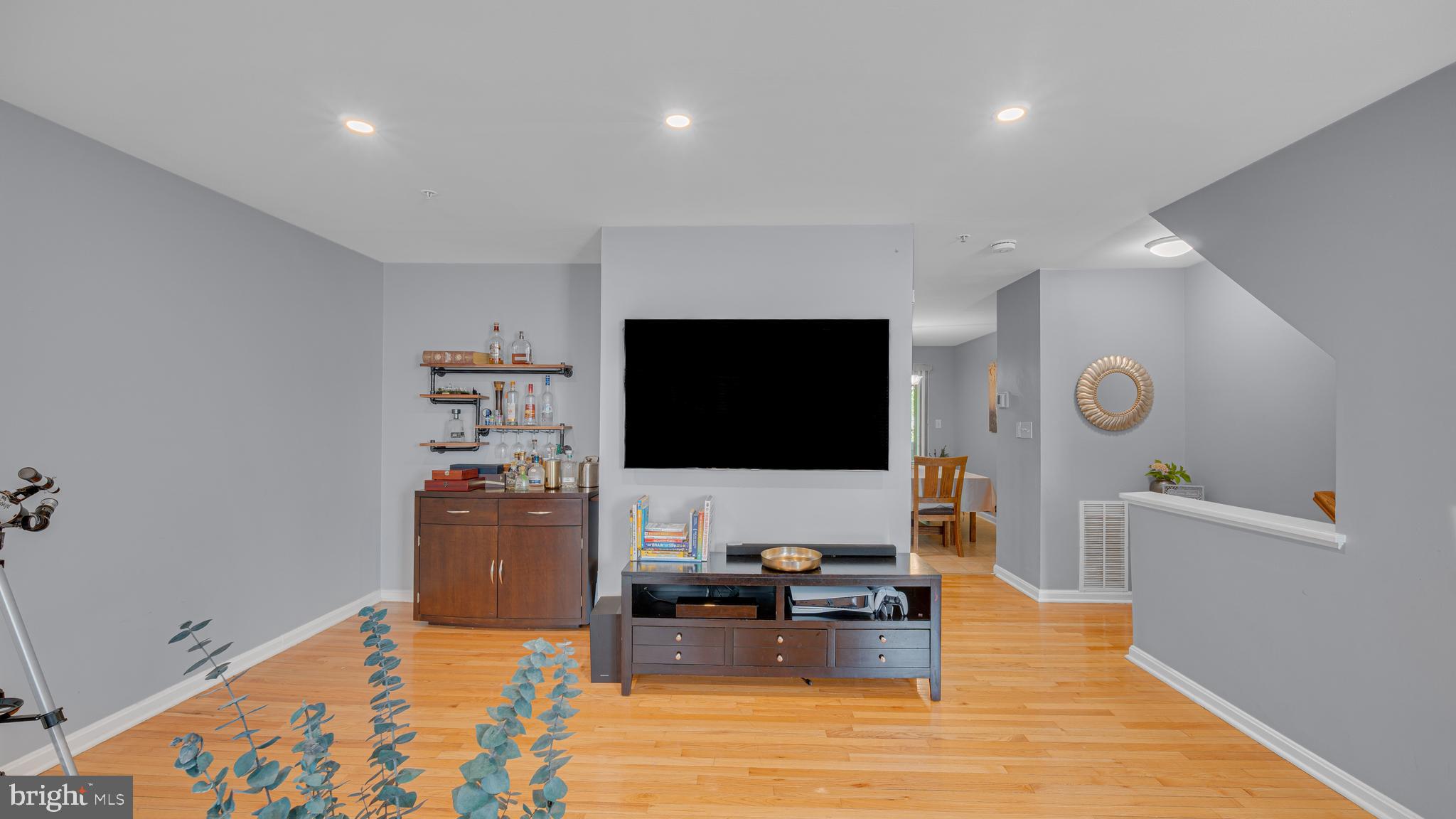125 EMORY WOODS COURT