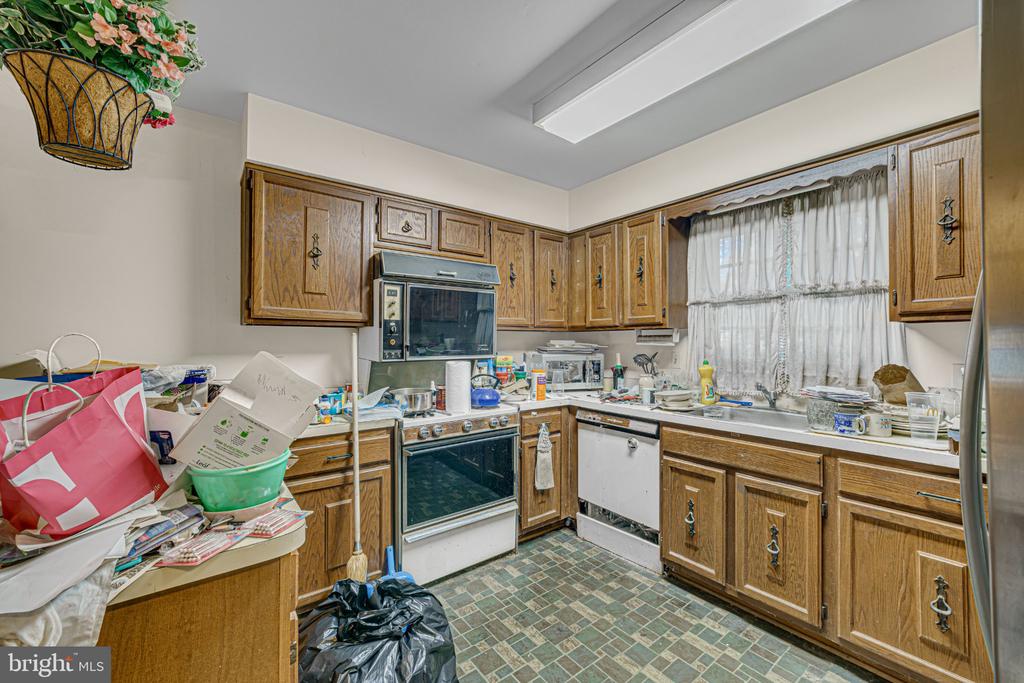 10807 MCCOMAS COURT