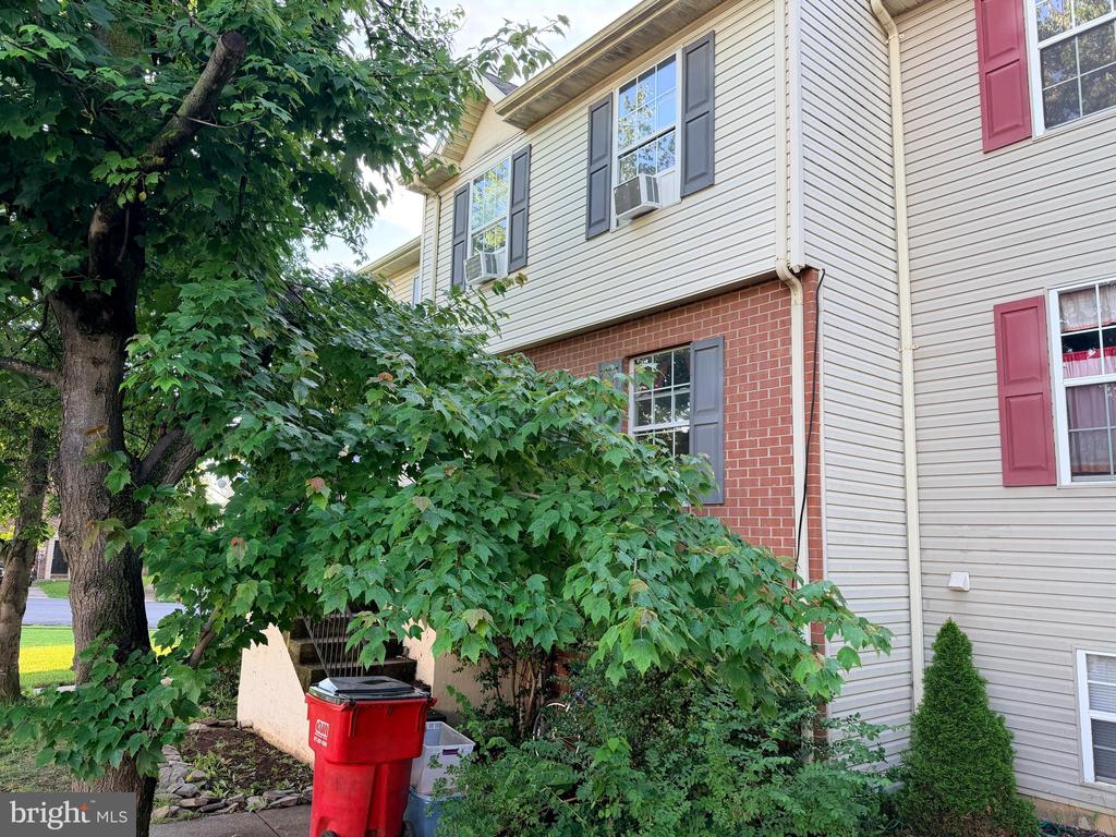 20138 KELLYS LANE