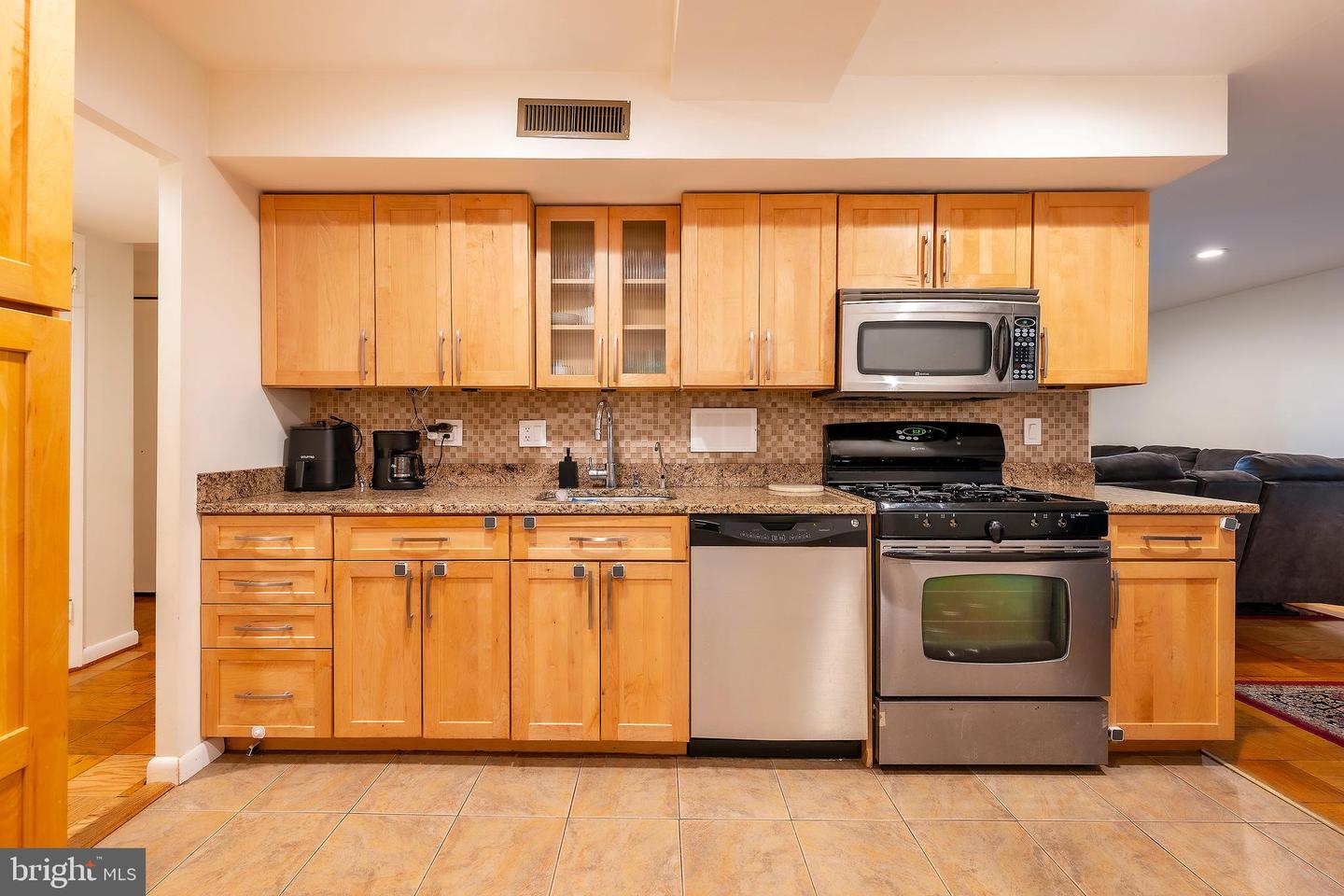3100 S MANCHESTER STREET Unit: 1128