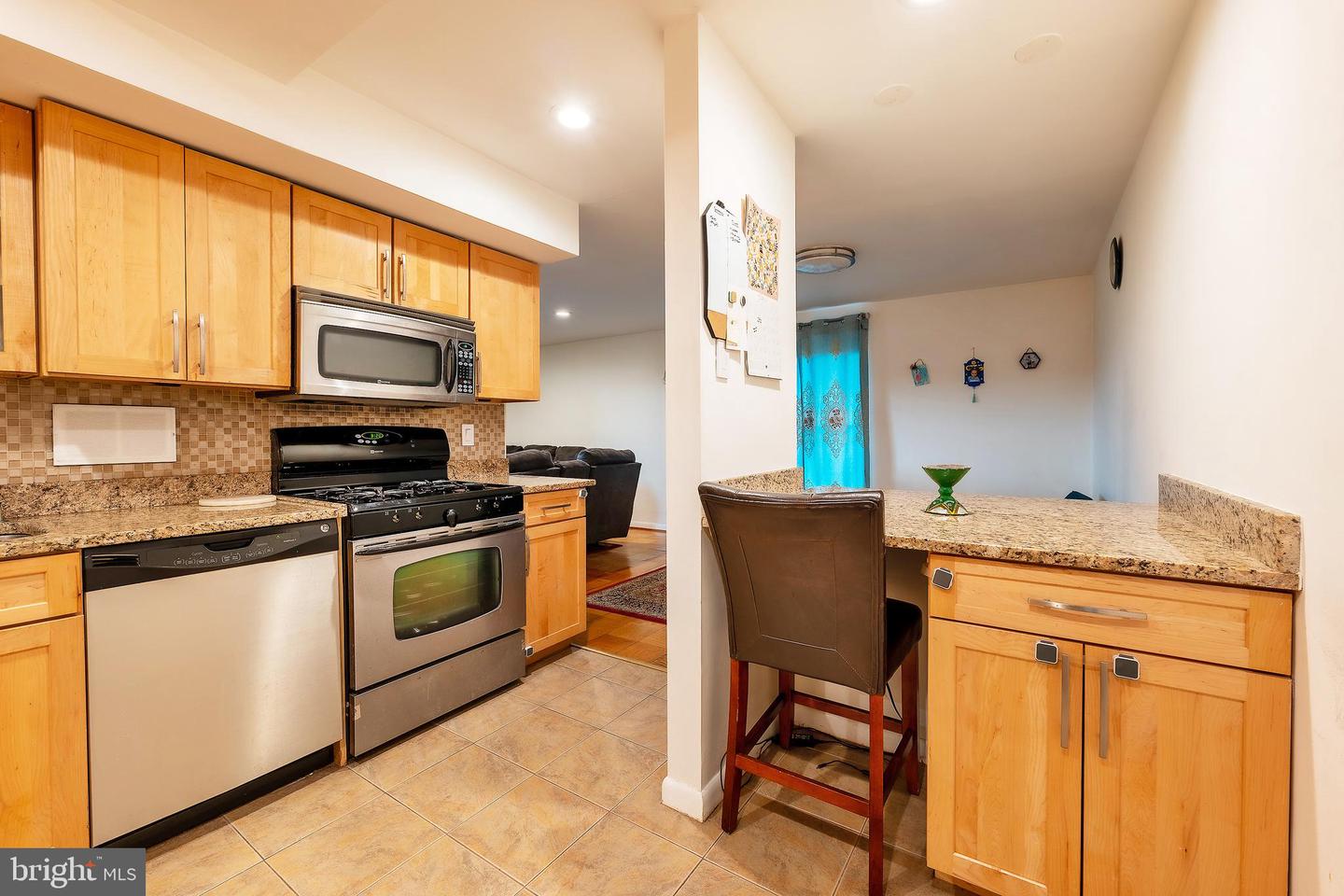 3100 S MANCHESTER STREET Unit: 1128