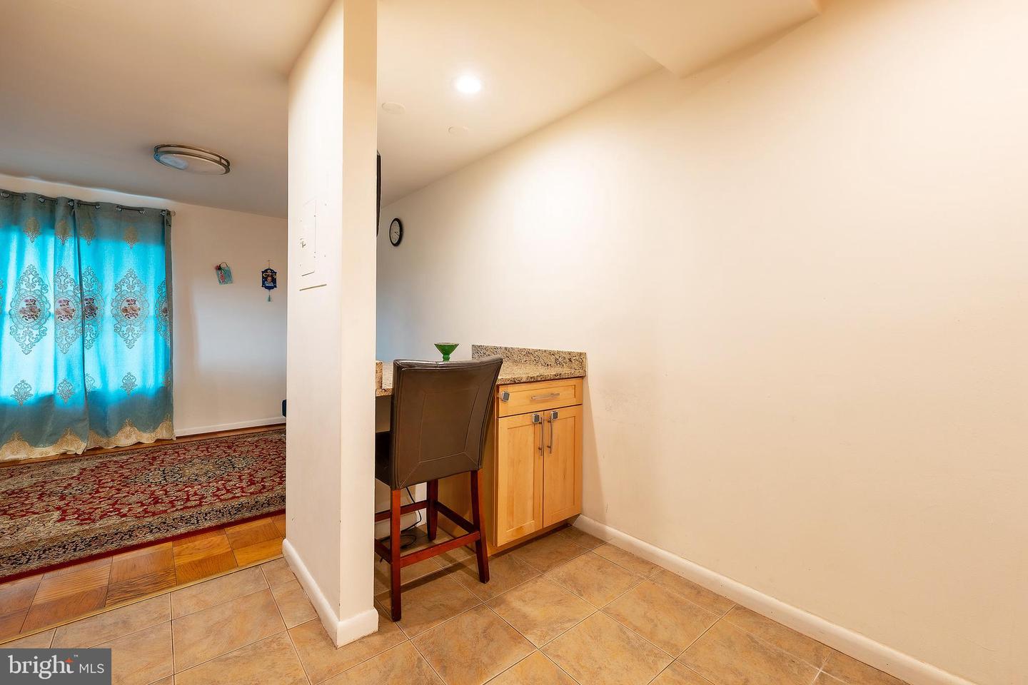 3100 S MANCHESTER STREET Unit: 1128