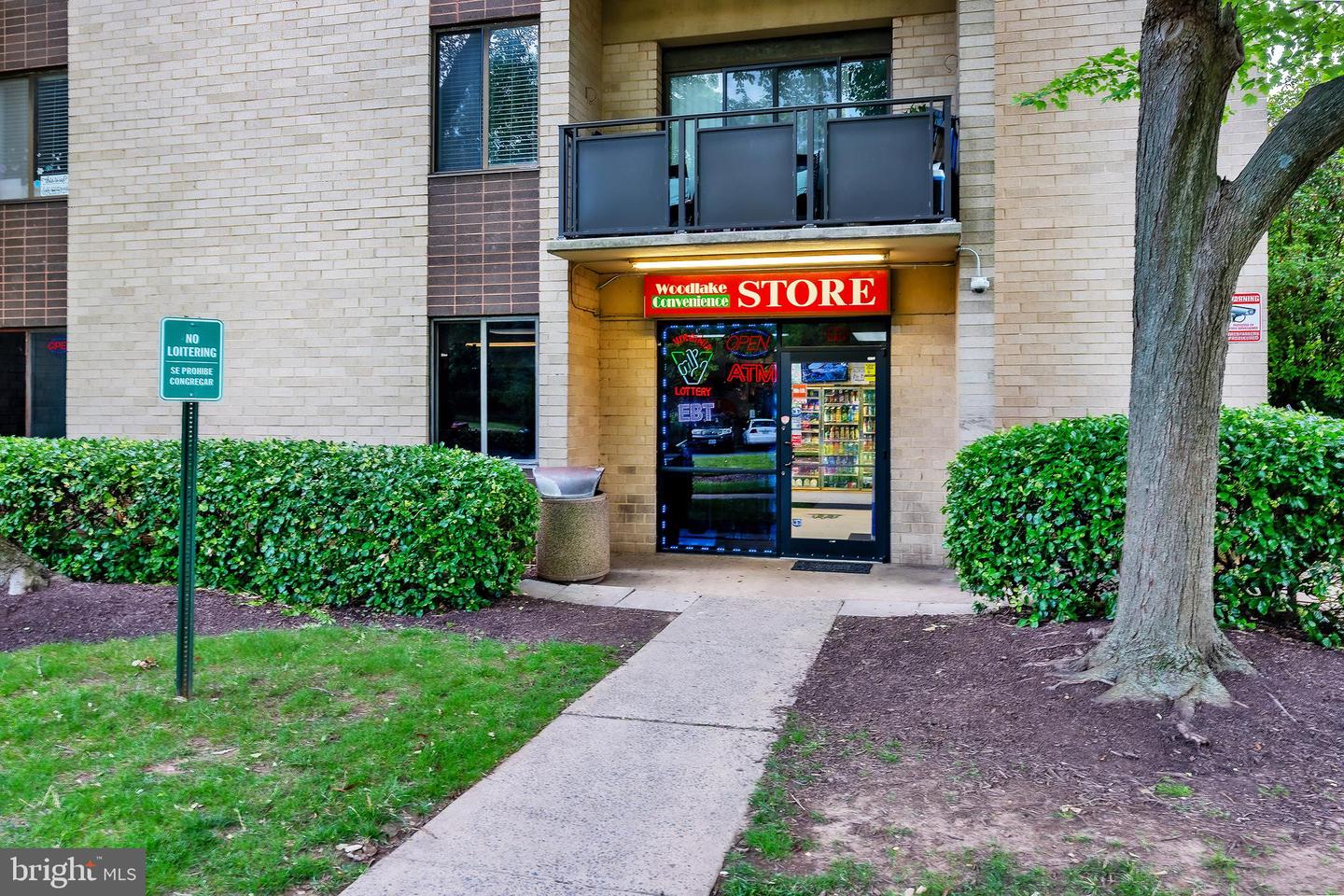 3100 S MANCHESTER STREET Unit: 1128