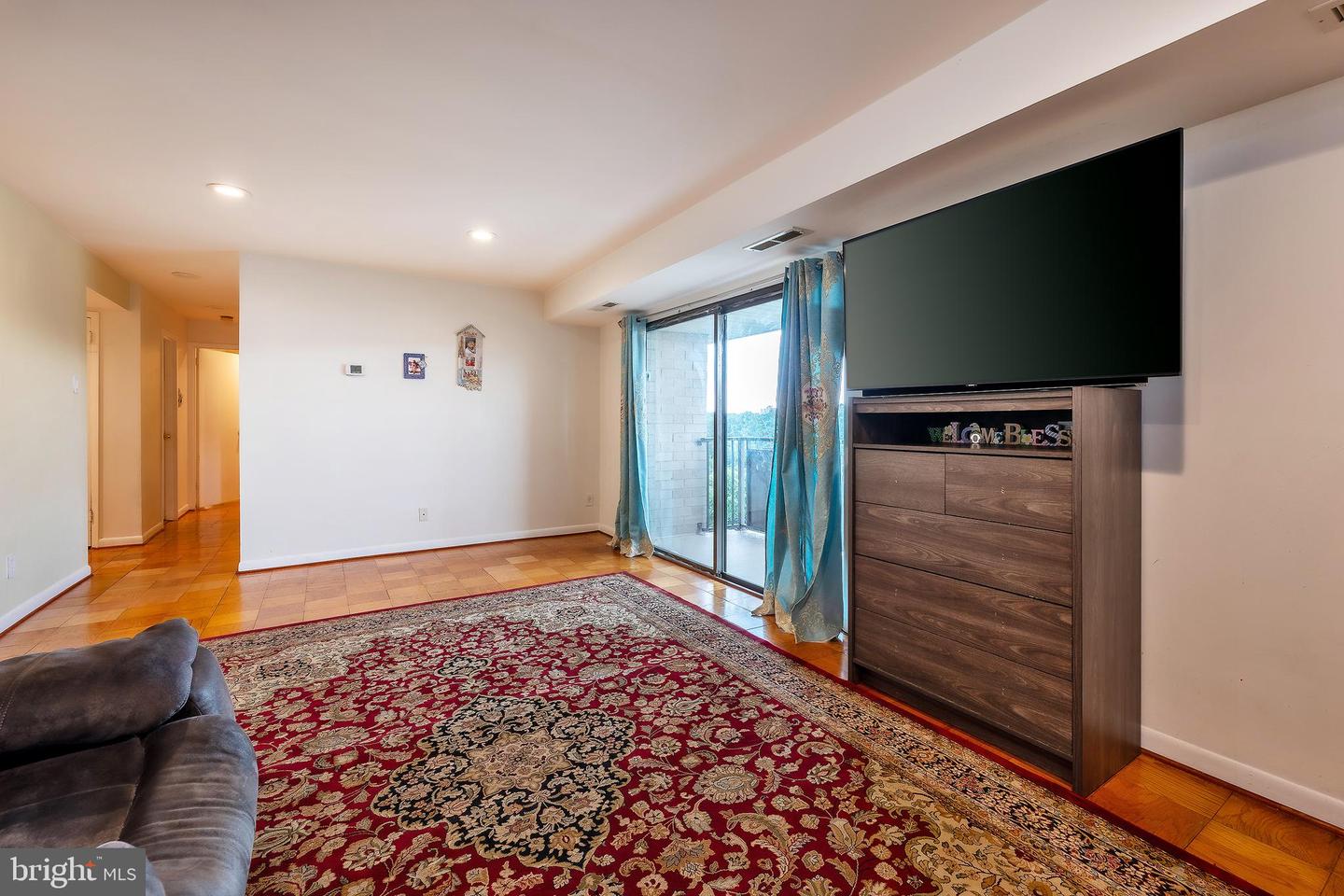3100 S MANCHESTER STREET Unit: 1128