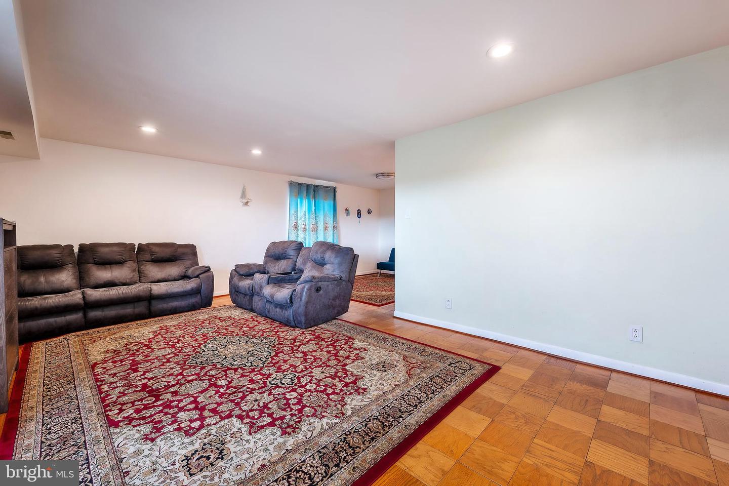 3100 S MANCHESTER STREET Unit: 1128