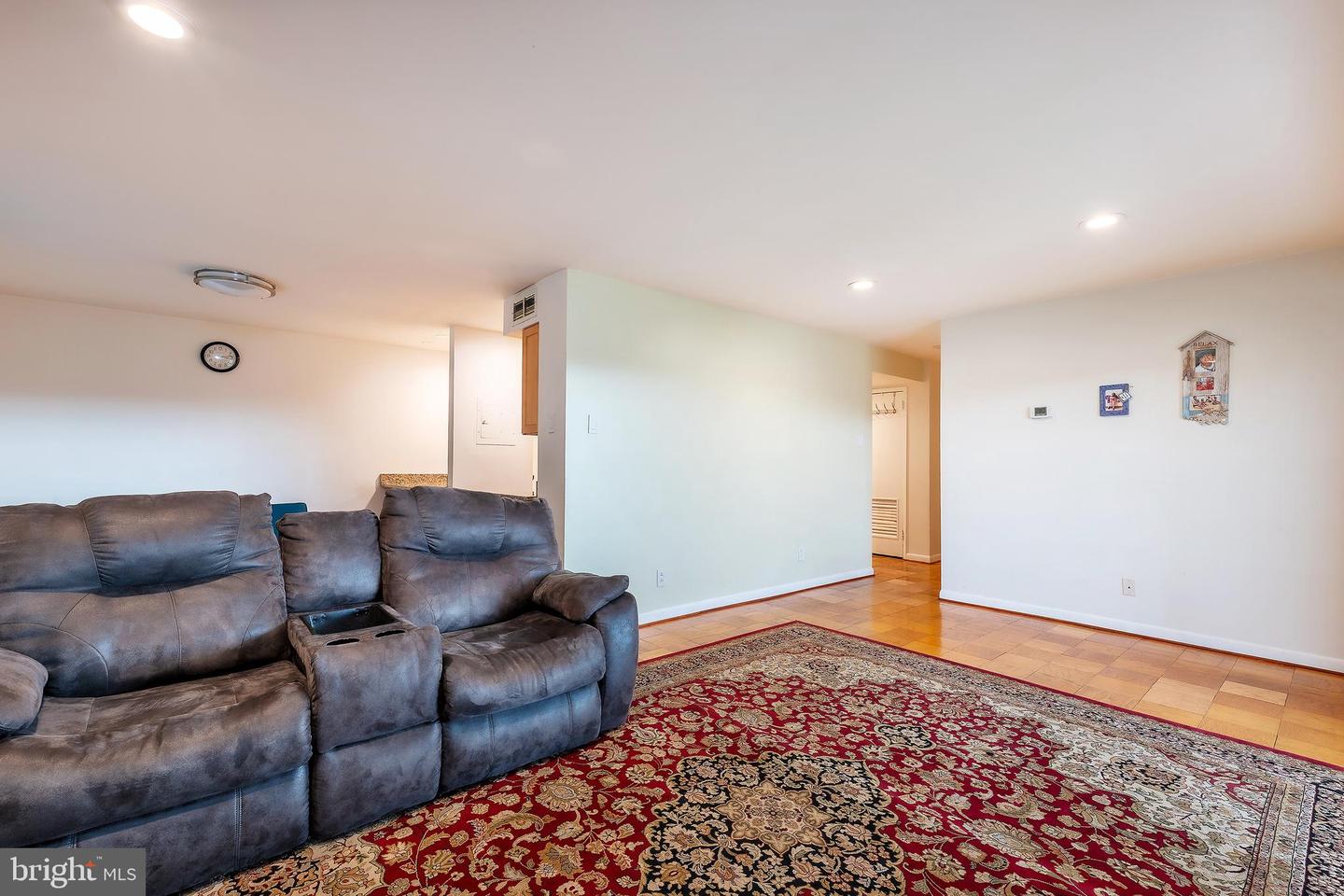 3100 S MANCHESTER STREET Unit: 1128