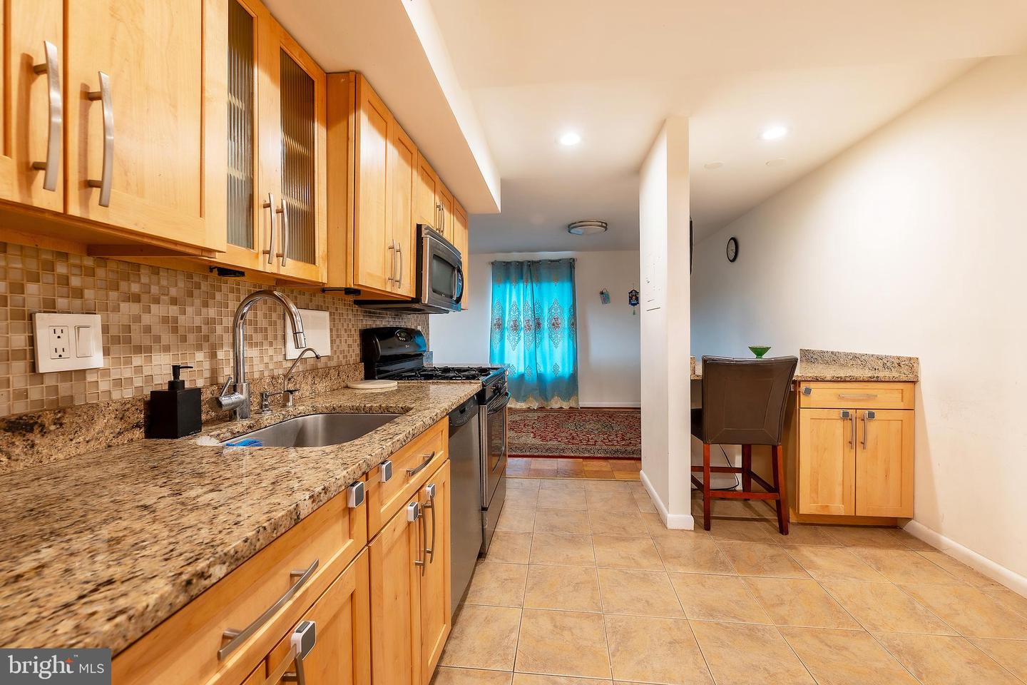 3100 S MANCHESTER STREET Unit: 1128