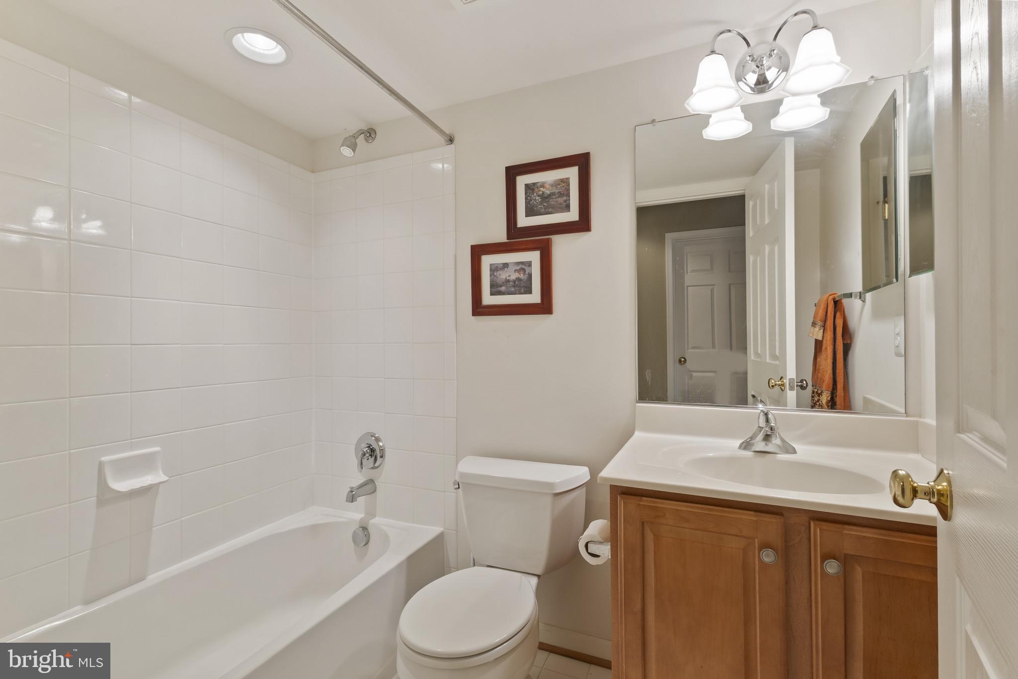 43061 Capri Pl