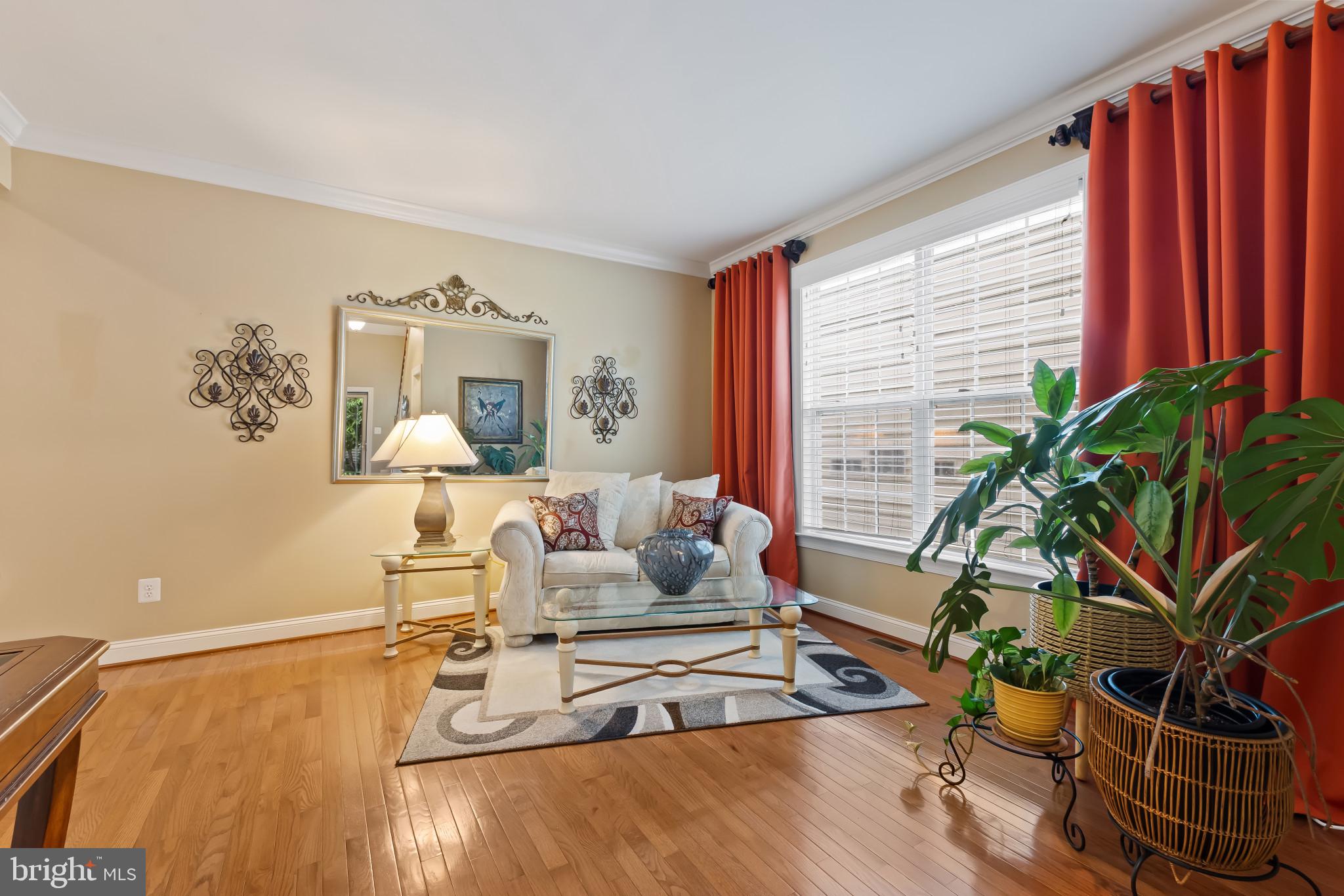 43061 Capri Pl