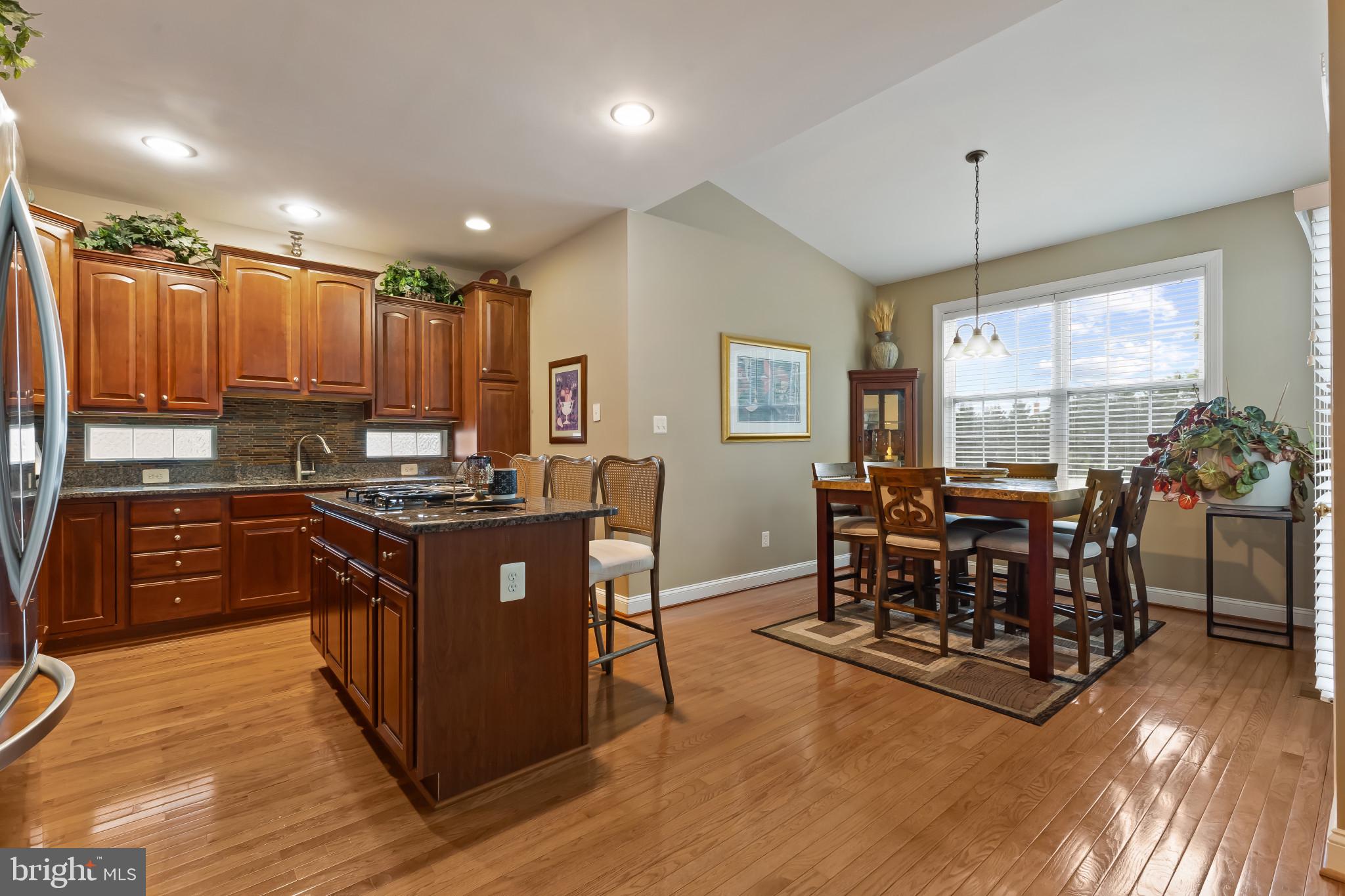 43061 Capri Pl