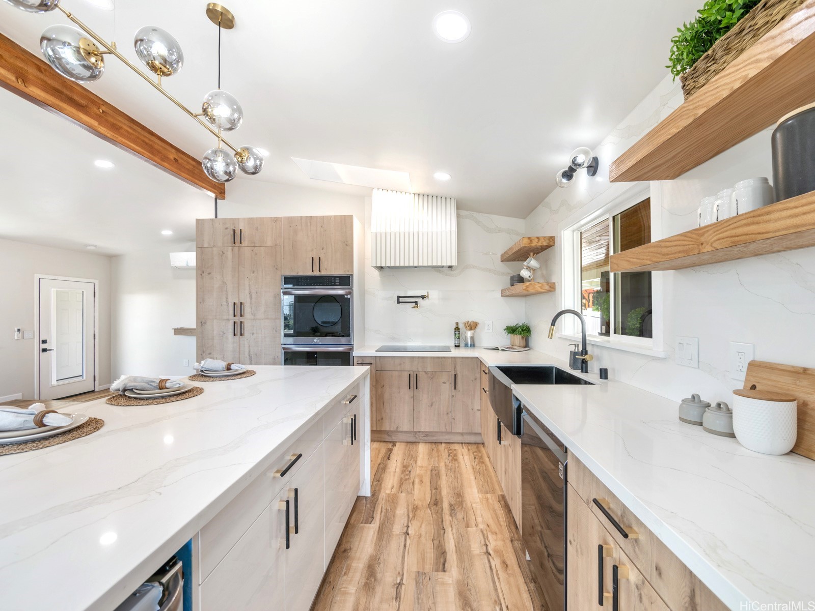 1232 Kalaniiki Street