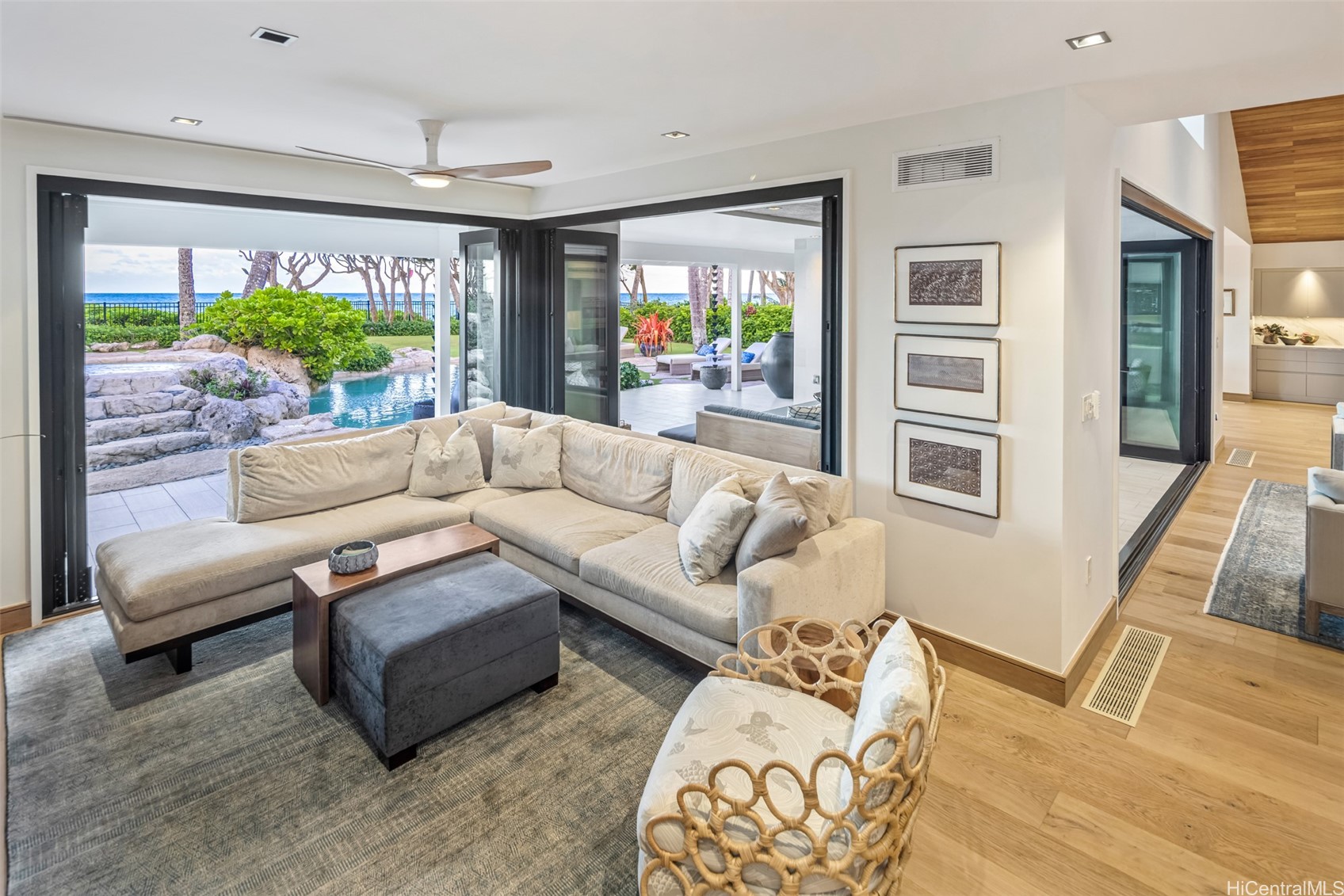 200 S Kalaheo Avenue