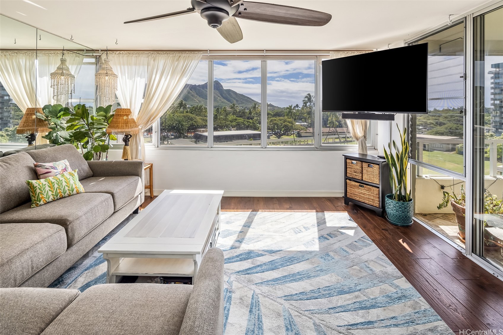 2600 Pualani Way 601