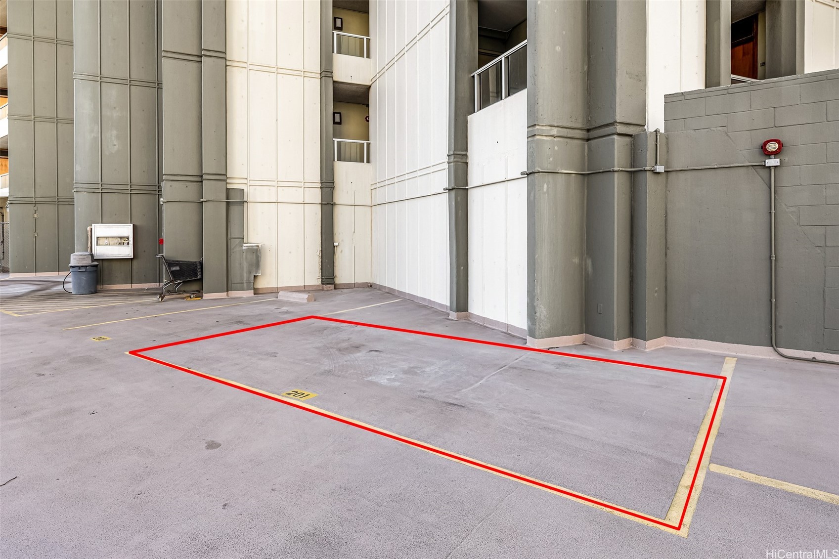 2600 Pualani Way 601