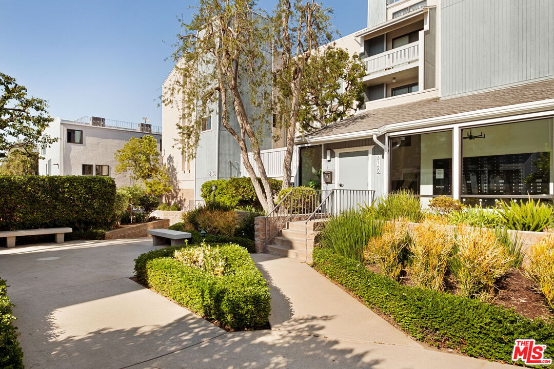 8160 Manitoba St Unit: 216