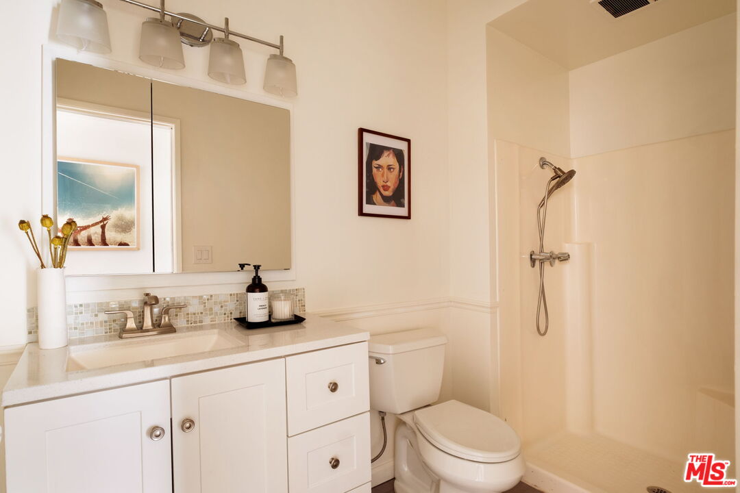 8160 Manitoba St Unit: 216