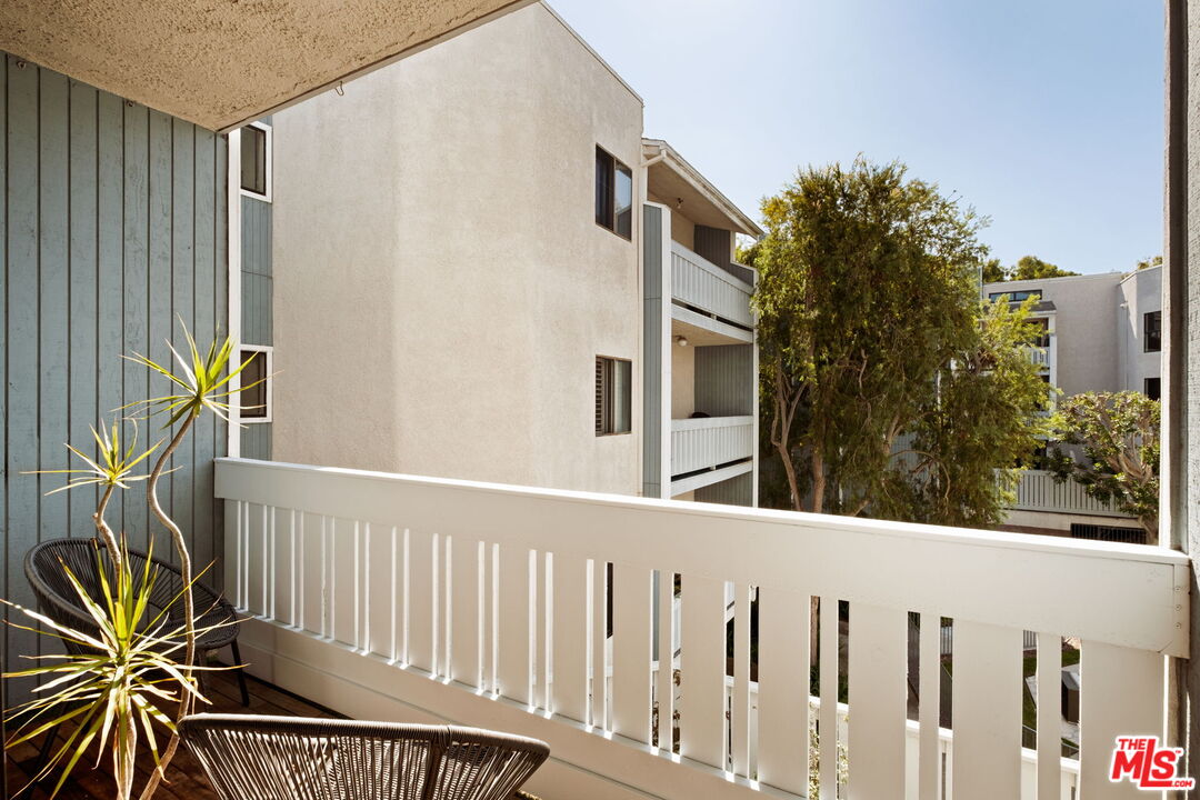 8160 Manitoba St Unit: 216