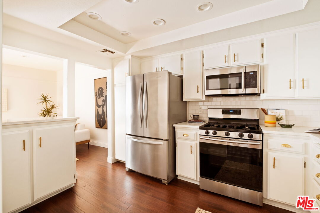 8160 Manitoba St Unit: 216